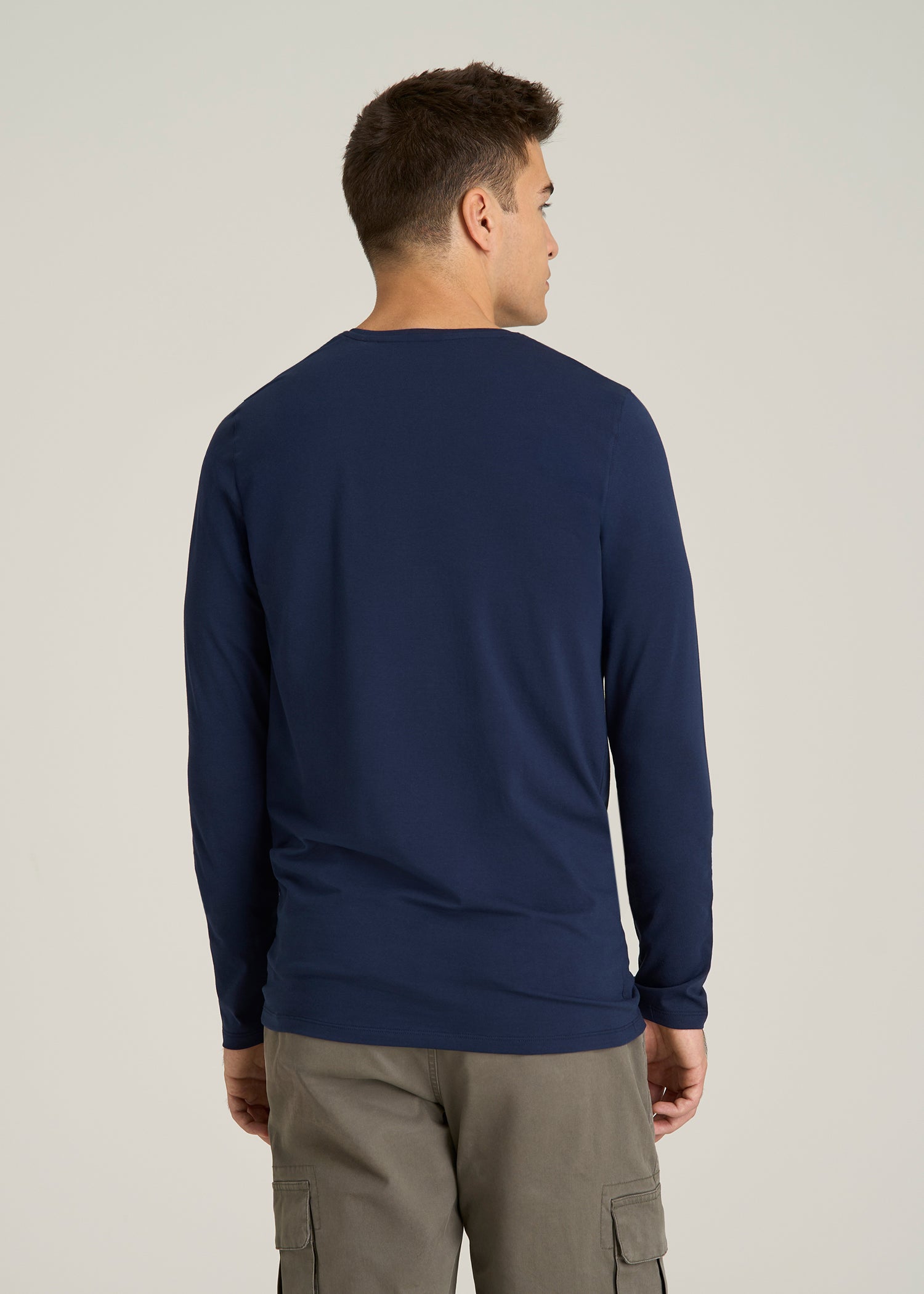 The Essential Modern Fit Crewneck Long Sleeve Tee for Tall Men in Navy