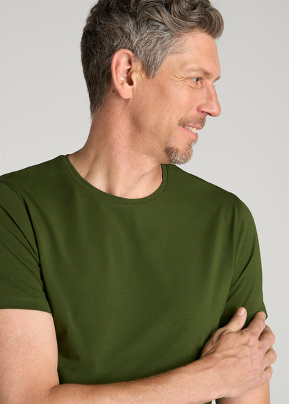 The Essential Modern Fit Crewneck Tee for Tall Men in Bay Leaf