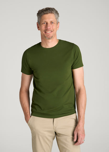 The Essential Modern Fit Crewneck Tee for Tall Men in Bay Leaf