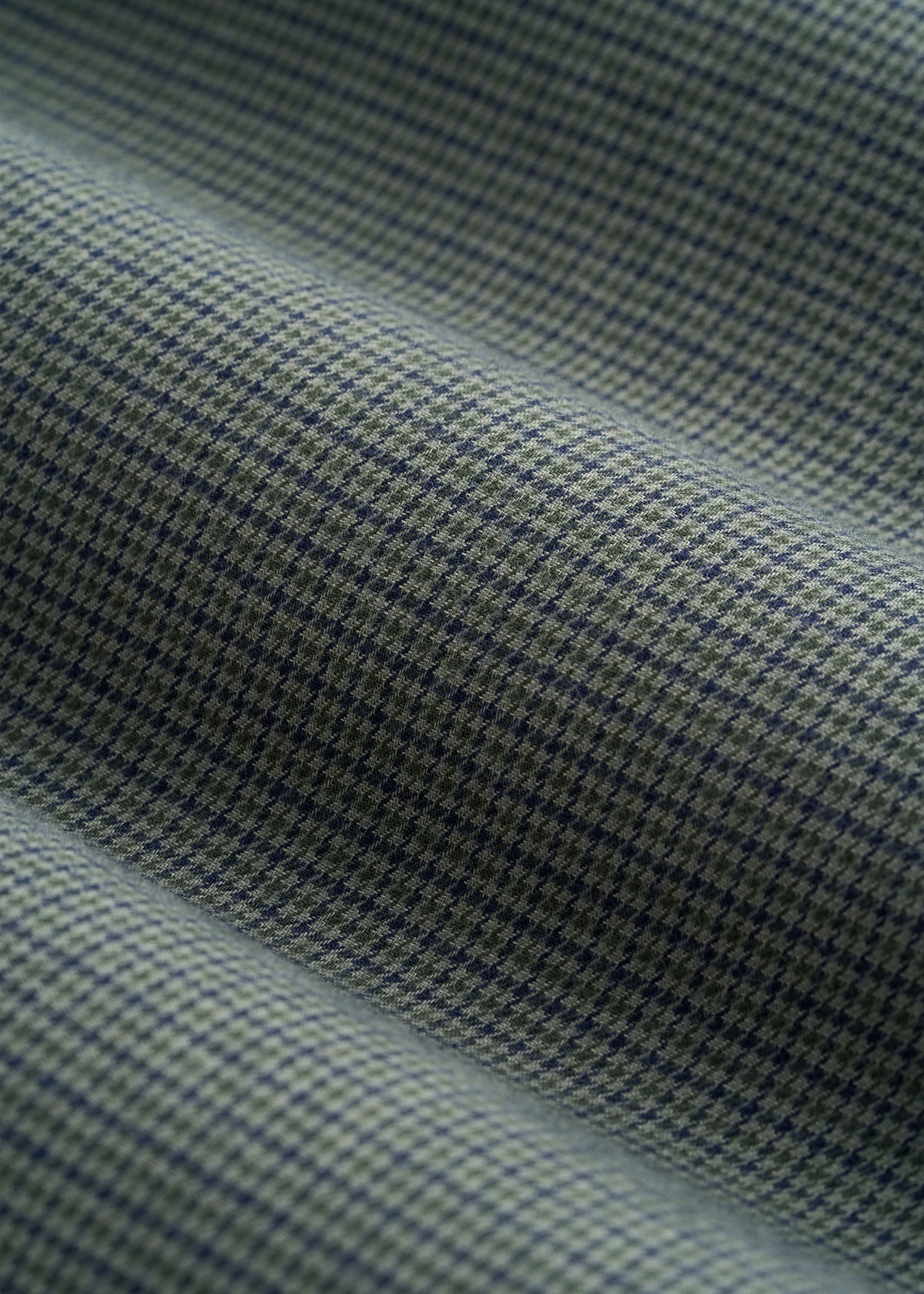 Everyday Lightweight Flannel Shirt for Tall Men in Boreal Forest Houndstooth