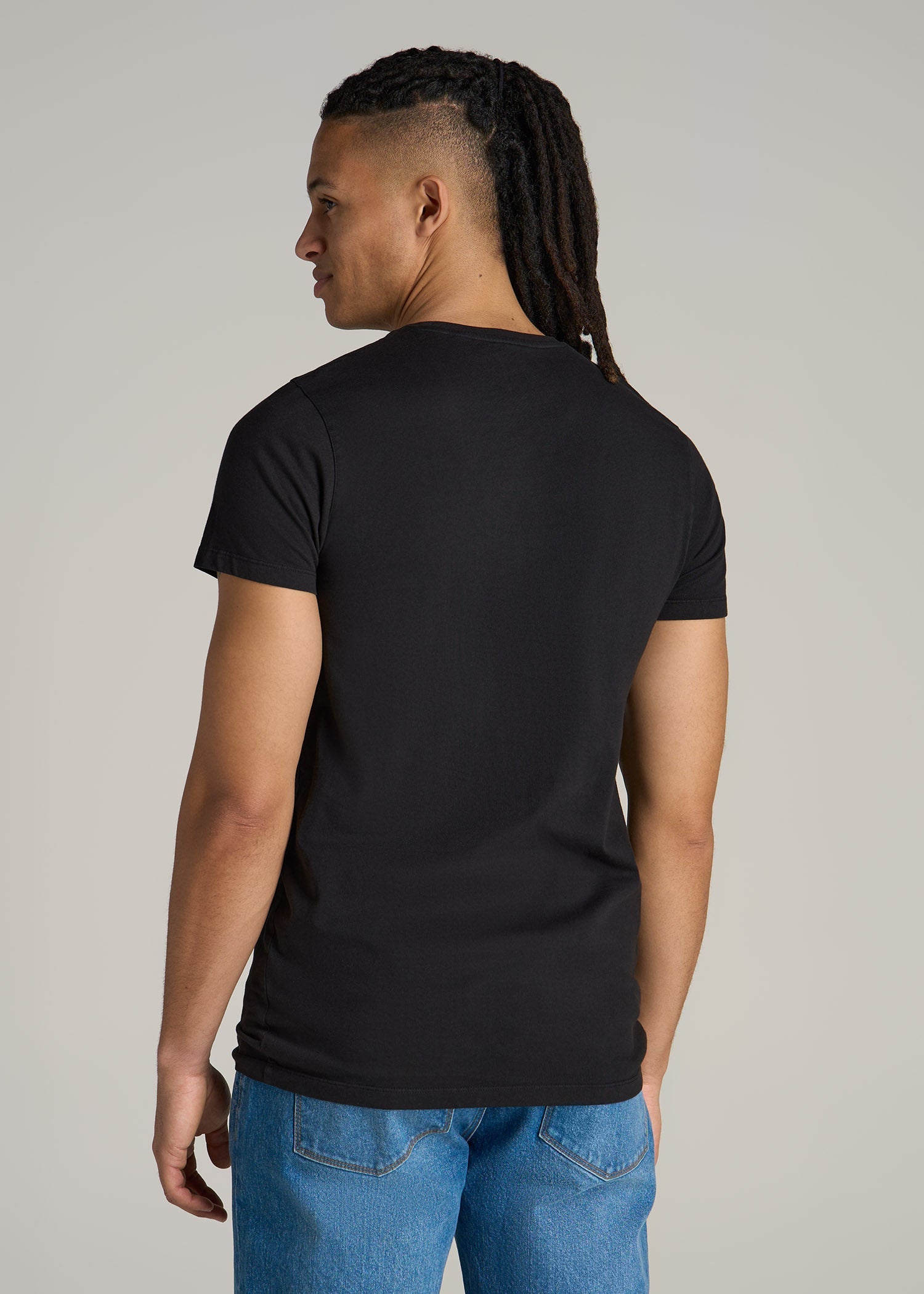 Modern Fit Garment Dyed Cotton T-Shirt for Tall Men in Black