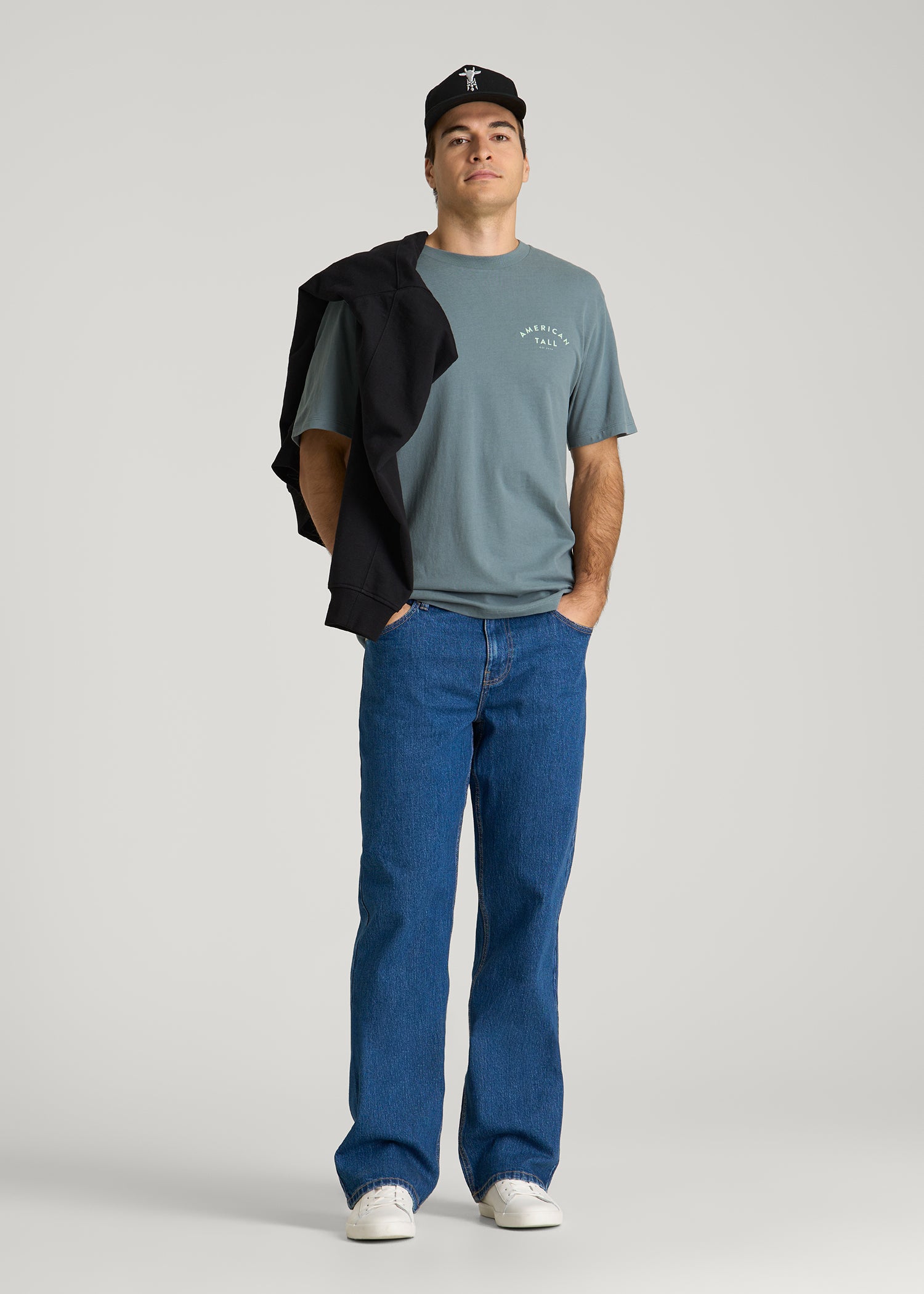 Giraffe Graphic Tee for Tall Men in Trooper
