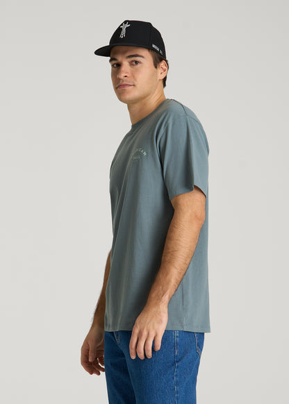 Giraffe Graphic Tee for Tall Men in Trooper