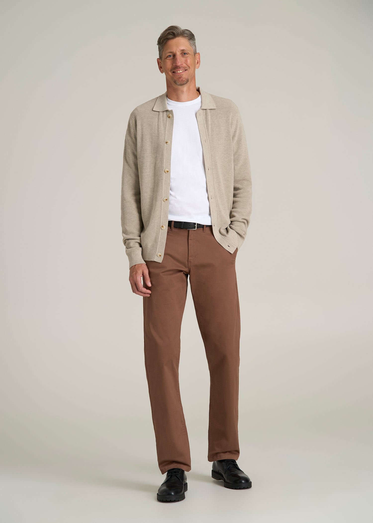 J1 STRAIGHT Leg Chinos for Tall Men in Otter Brown