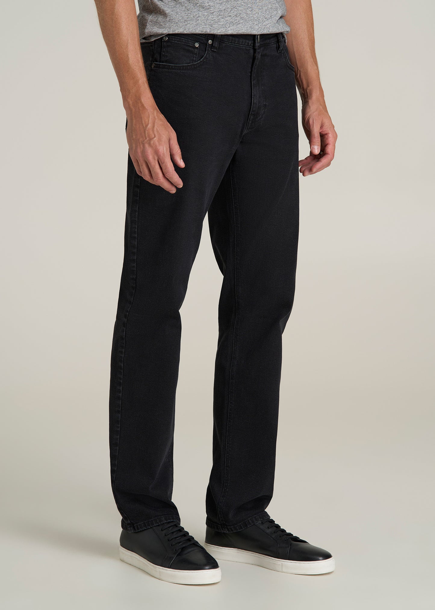 J1 Straight Fit Jeans Men's in Onyx Black Wash