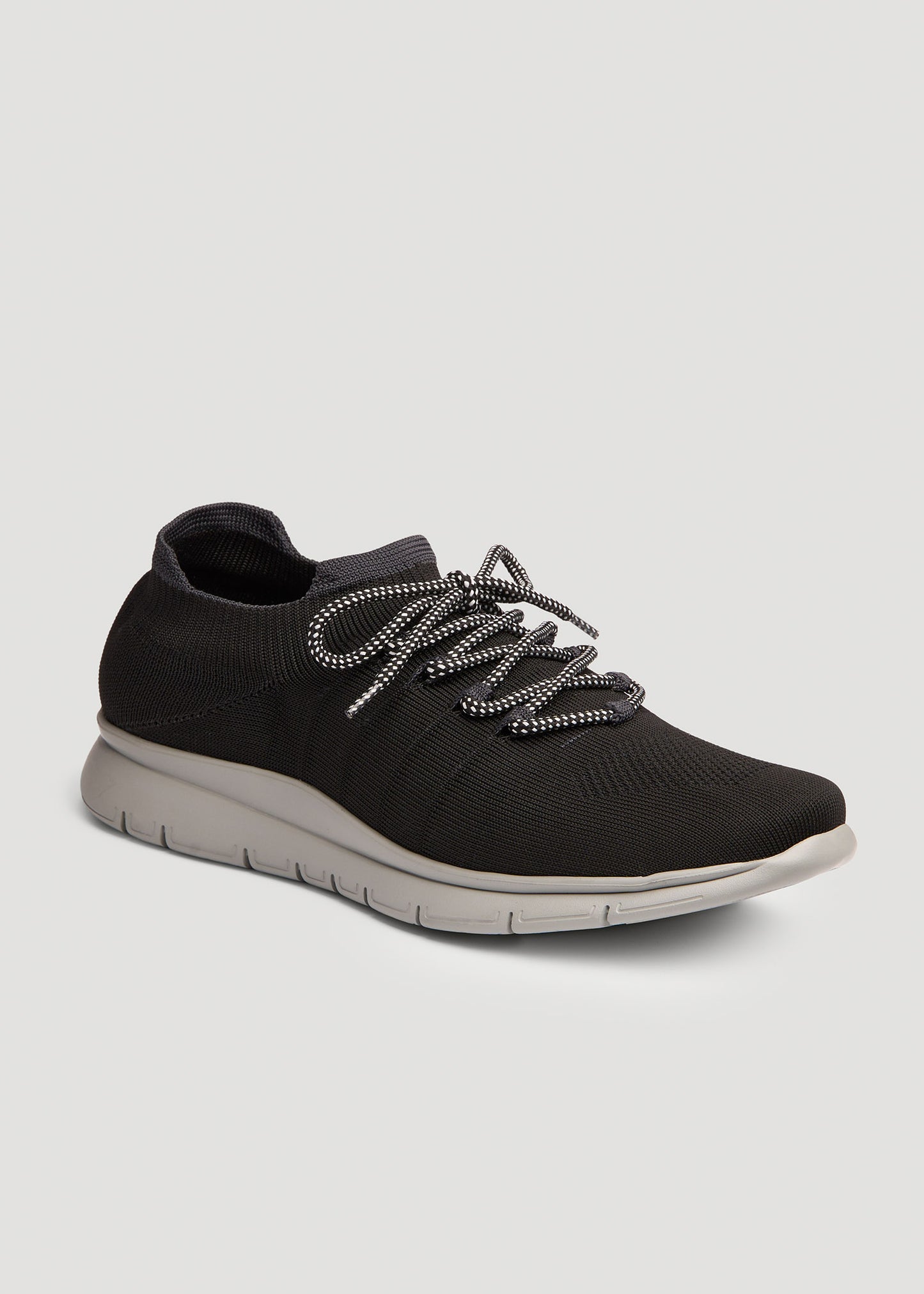 American-Tall-Men-Knit-Runners-Black-Front