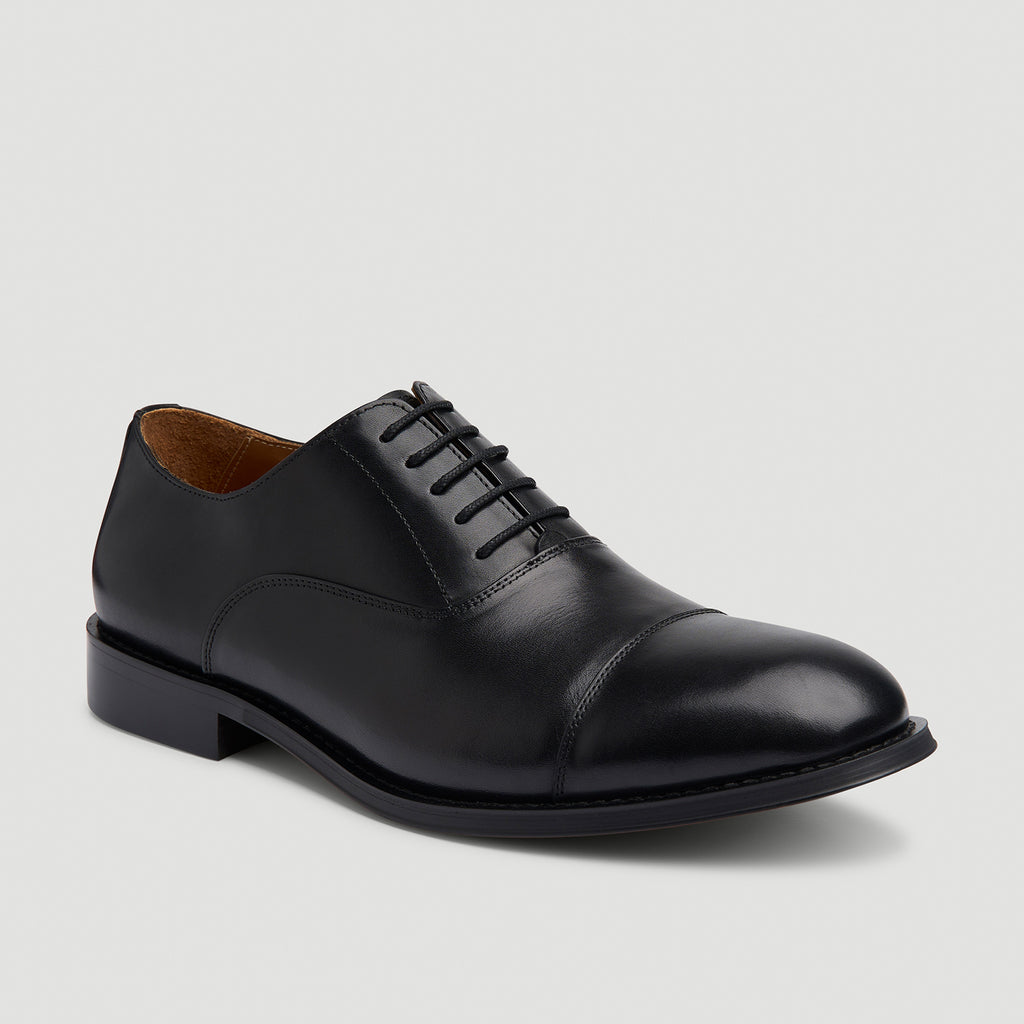 Leather Cap Toe Oxford for Tall Men in Black Leather Cap Toe Oxford for Tall Men in Black