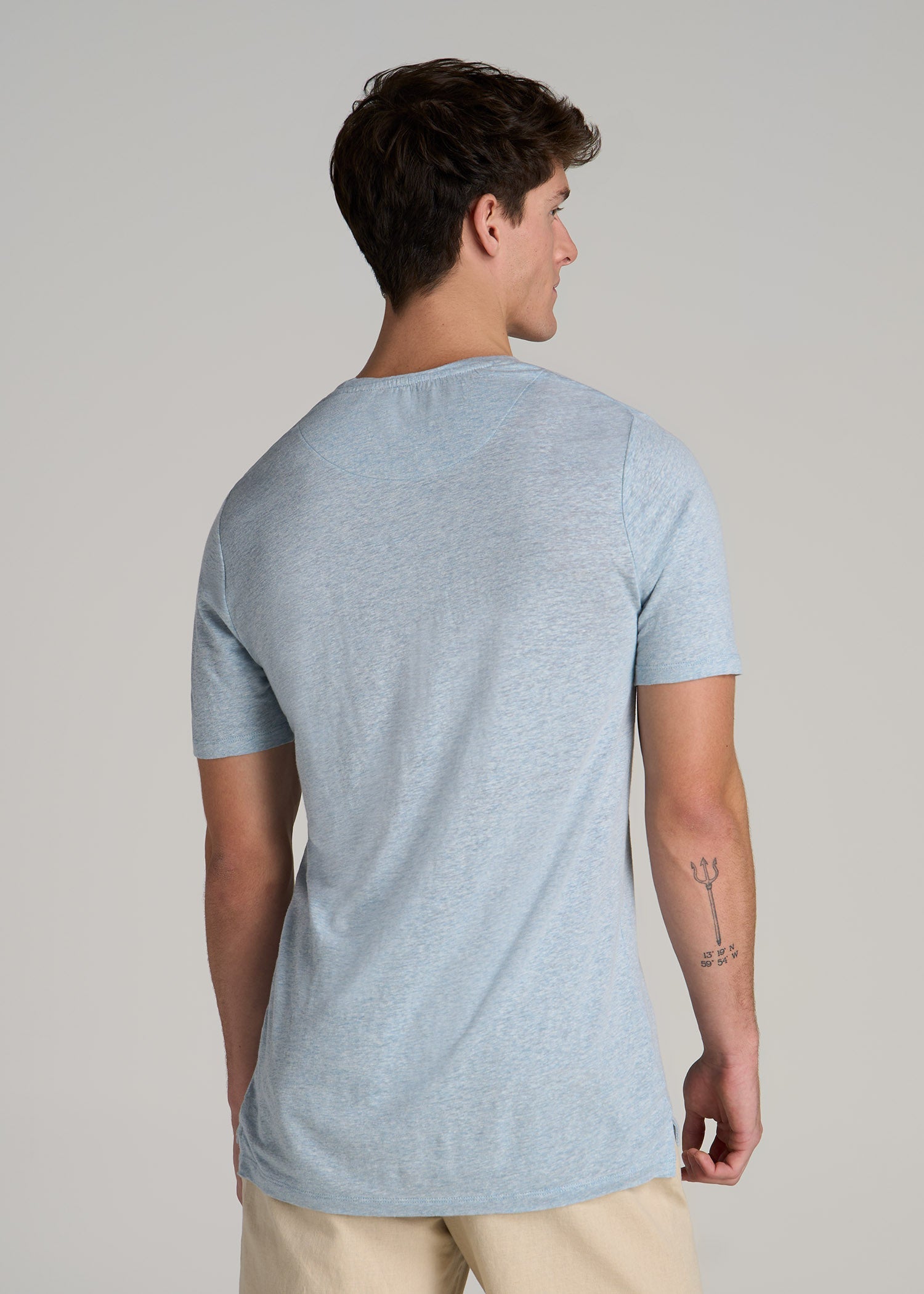 Linen Crewneck T-Shirt for Tall Men in Sky Blue Mix