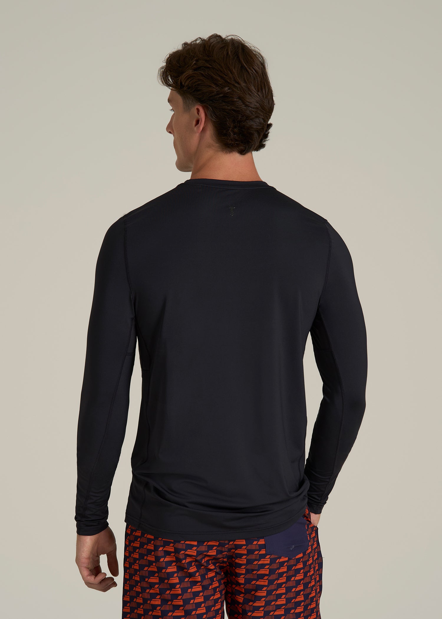 Long Sleeve UPF 50 Rash Guard for Tall Men in Black