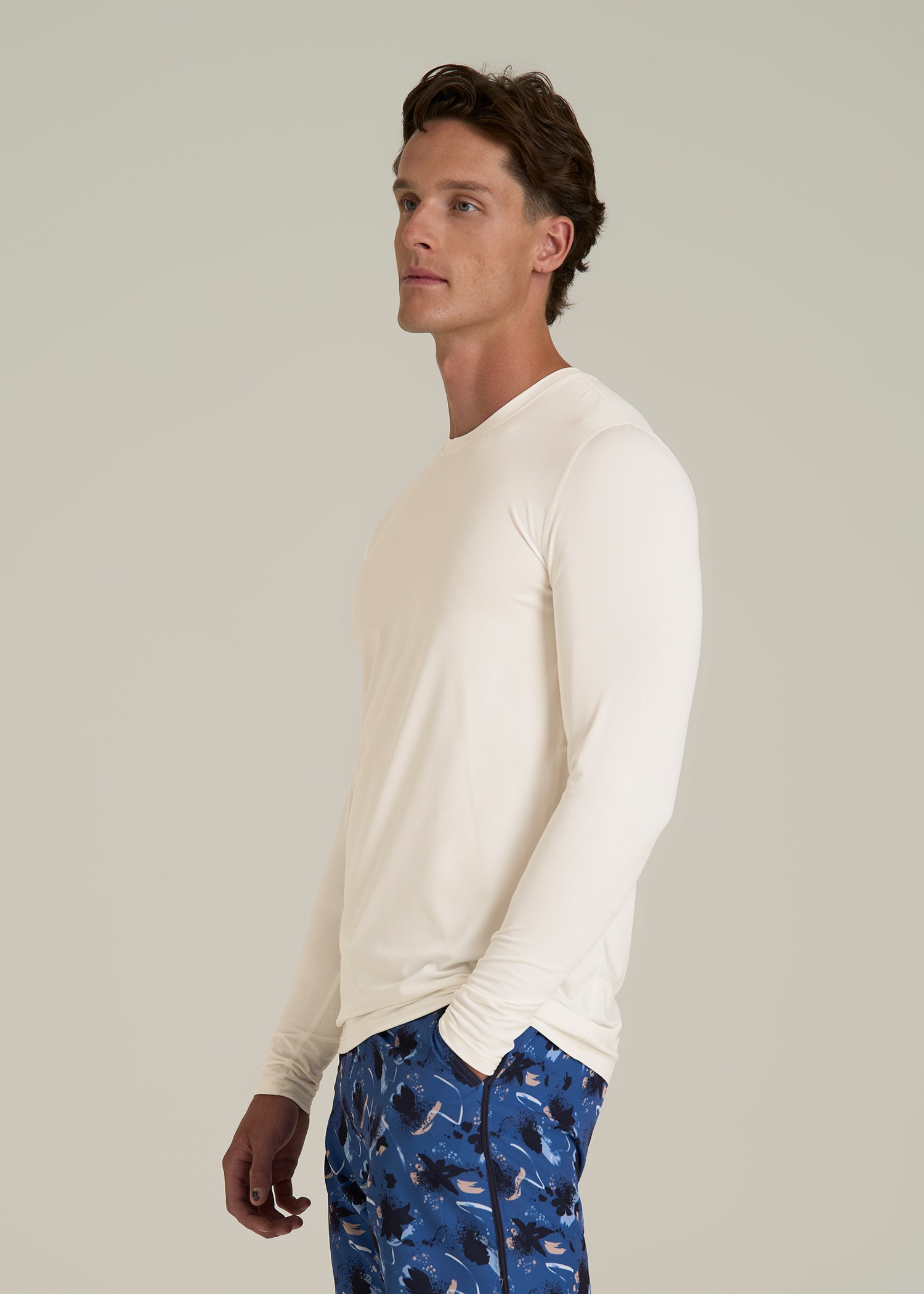 Long Sleeve UPF 50 Rash Guard for Tall Men in White Alyssum