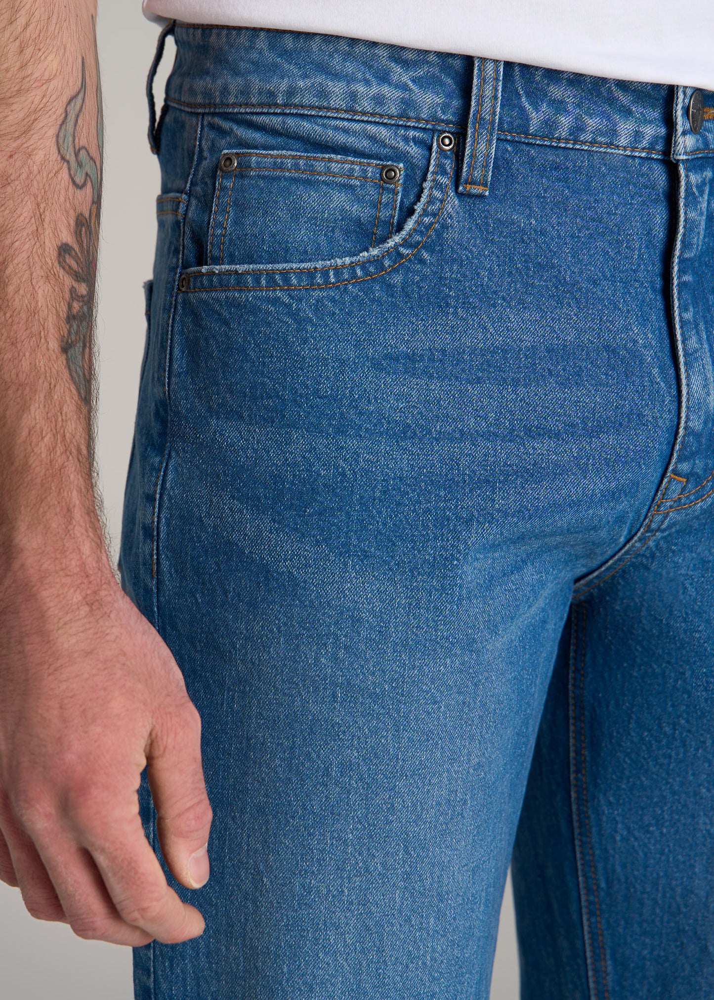 Milo RELAXED TAPERED FIT Jeans for Tall Men in Classic Mid Blue