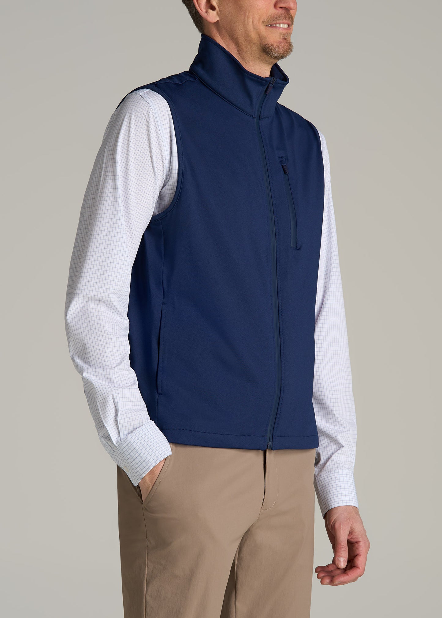 Performance Vest for Tall Men in Blue Mix