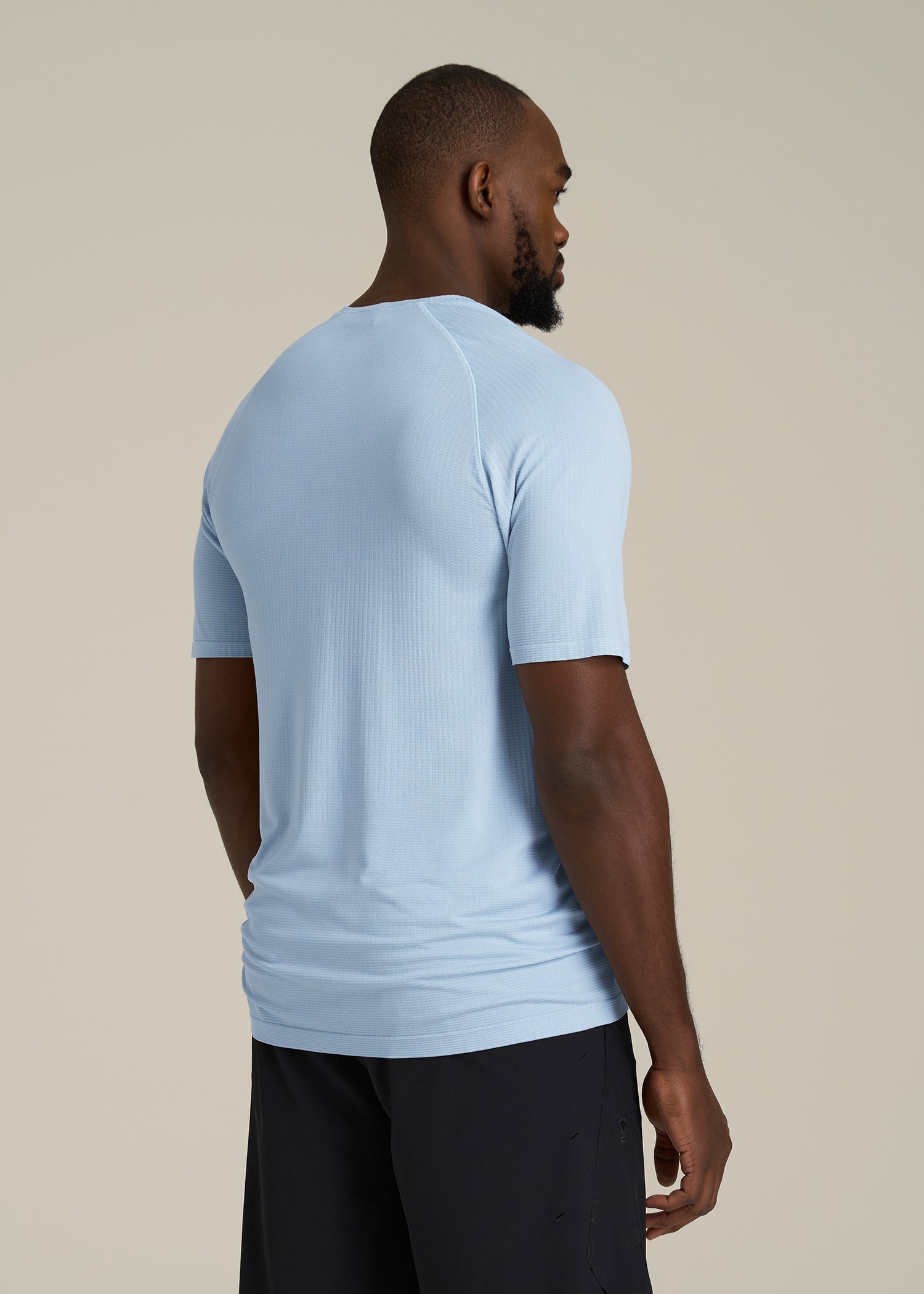 Vented Training Top for Tall Men in Ice Blue