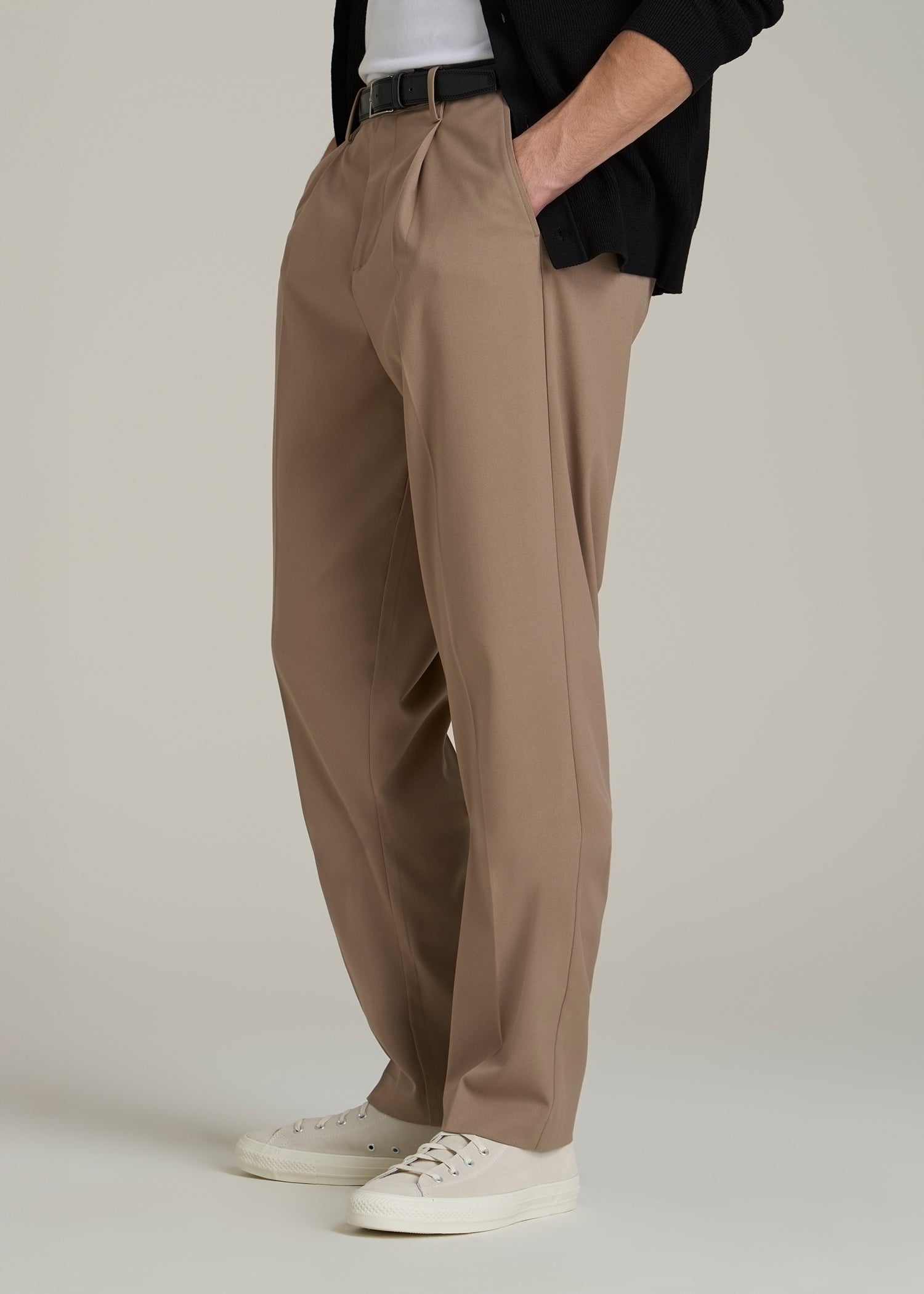 Relaxed Pleated Trousers for Tall Men in Dark Sand
