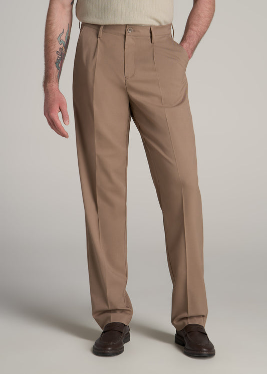 Tall Men's Relaxed Pleated Trouser in Dark Sand