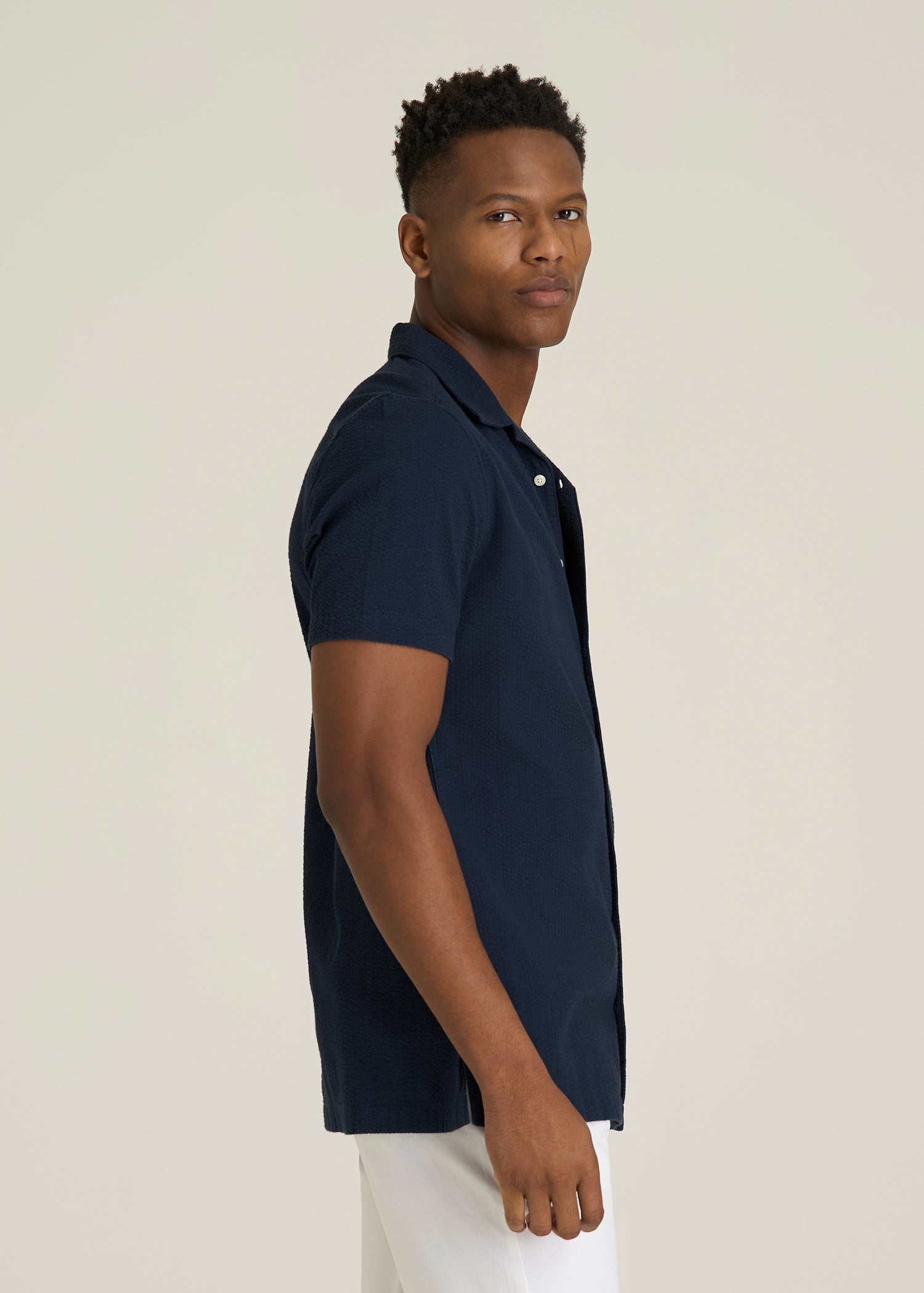 Seersucker Camp Collar Short Sleeve Shirt for Tall Men in Navy Blue