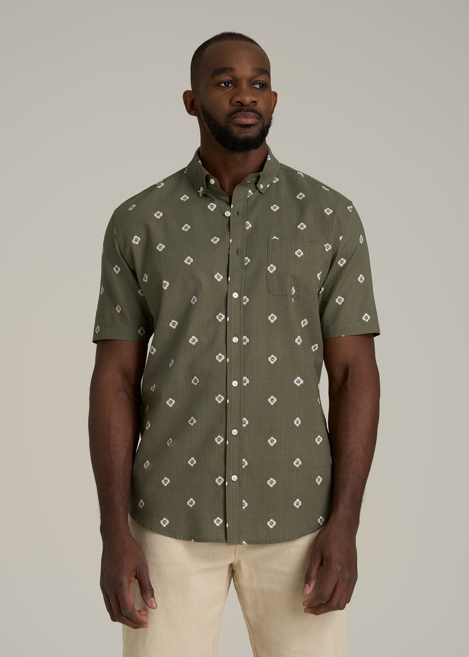 Seersucker Short Sleeve Shirt for Tall Men in Olive and Beige Floral