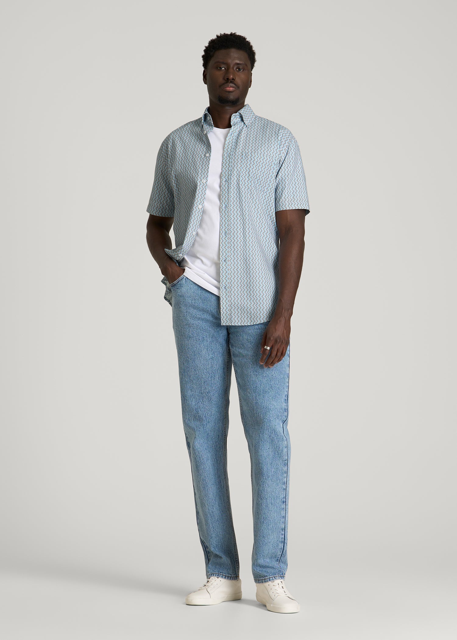 Short Sleeve Shirt for Tall Men in Ice Blue Abstract Stripe