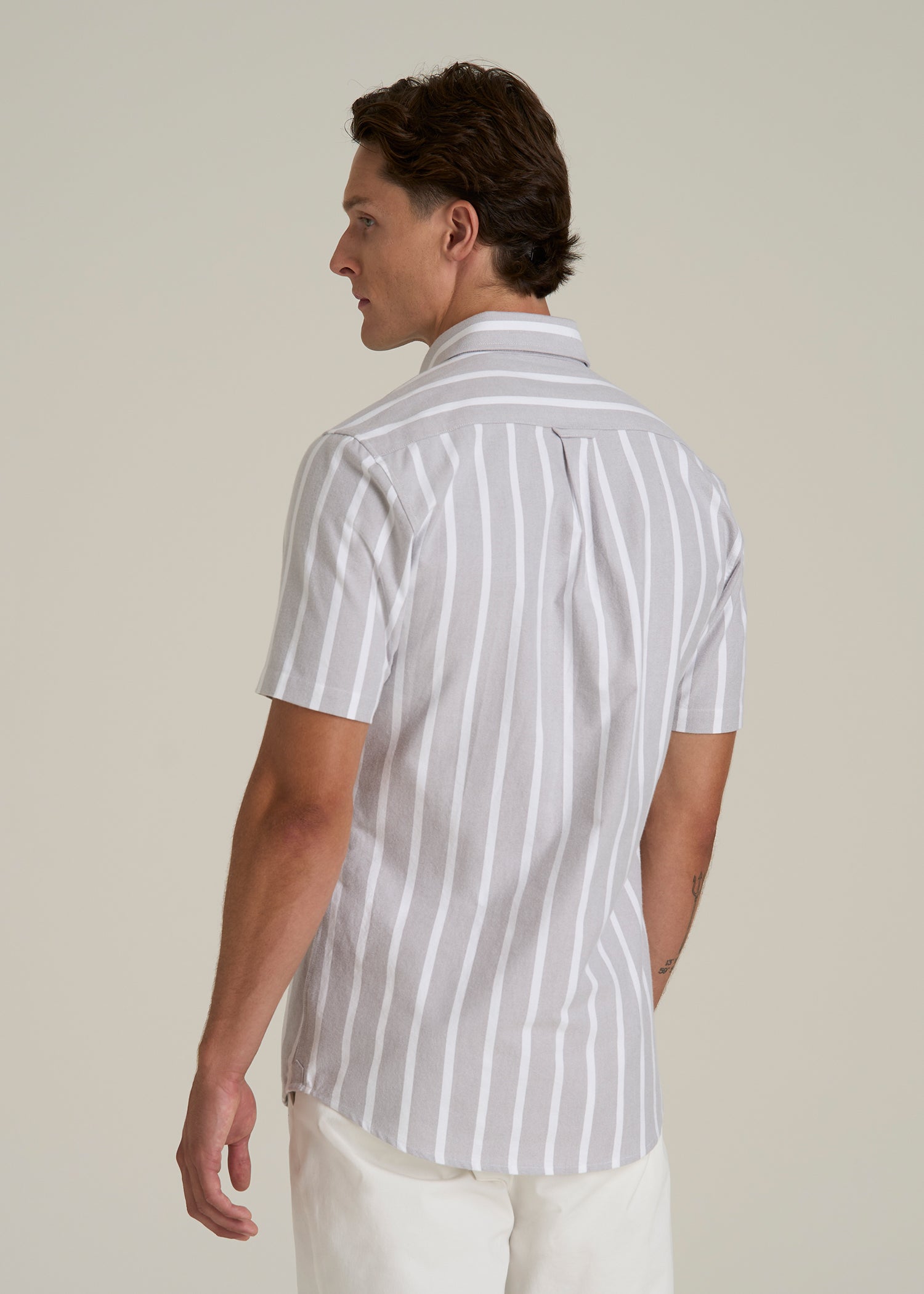 Short Sleeve Oxford Button Shirt For Tall Men in Bold Grey Stripe