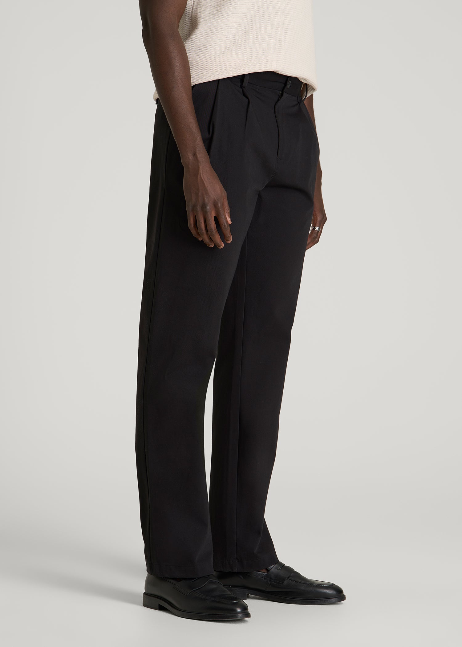 Stretch Commuter Pleated Chinos for Tall Men in Black