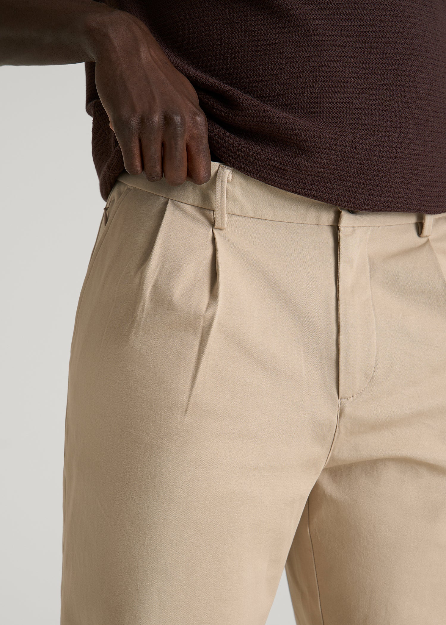 Stretch Commuter Pleated Chinos for Tall Men in Warm Taupe