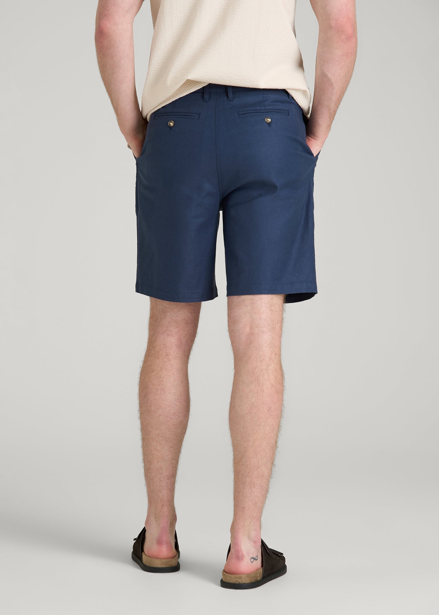 Stretch Cotton Linen Blend Shorts for Tall Men in Navy Blue