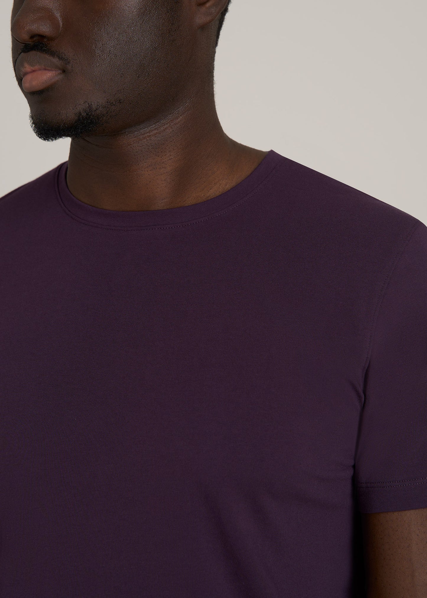 Stretch Cotton MODERN-FIT T-Shirt for Tall Men in Midnight Plum