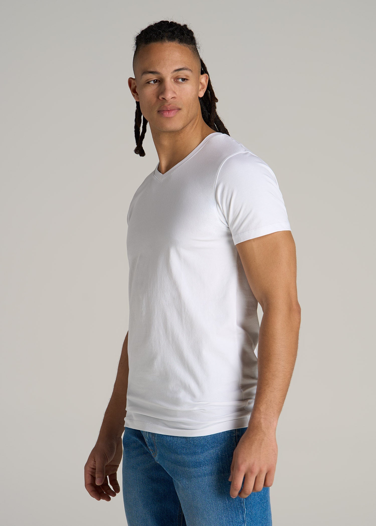 The Essential MODERN-FIT V-Neck Tee for Tall Men in White