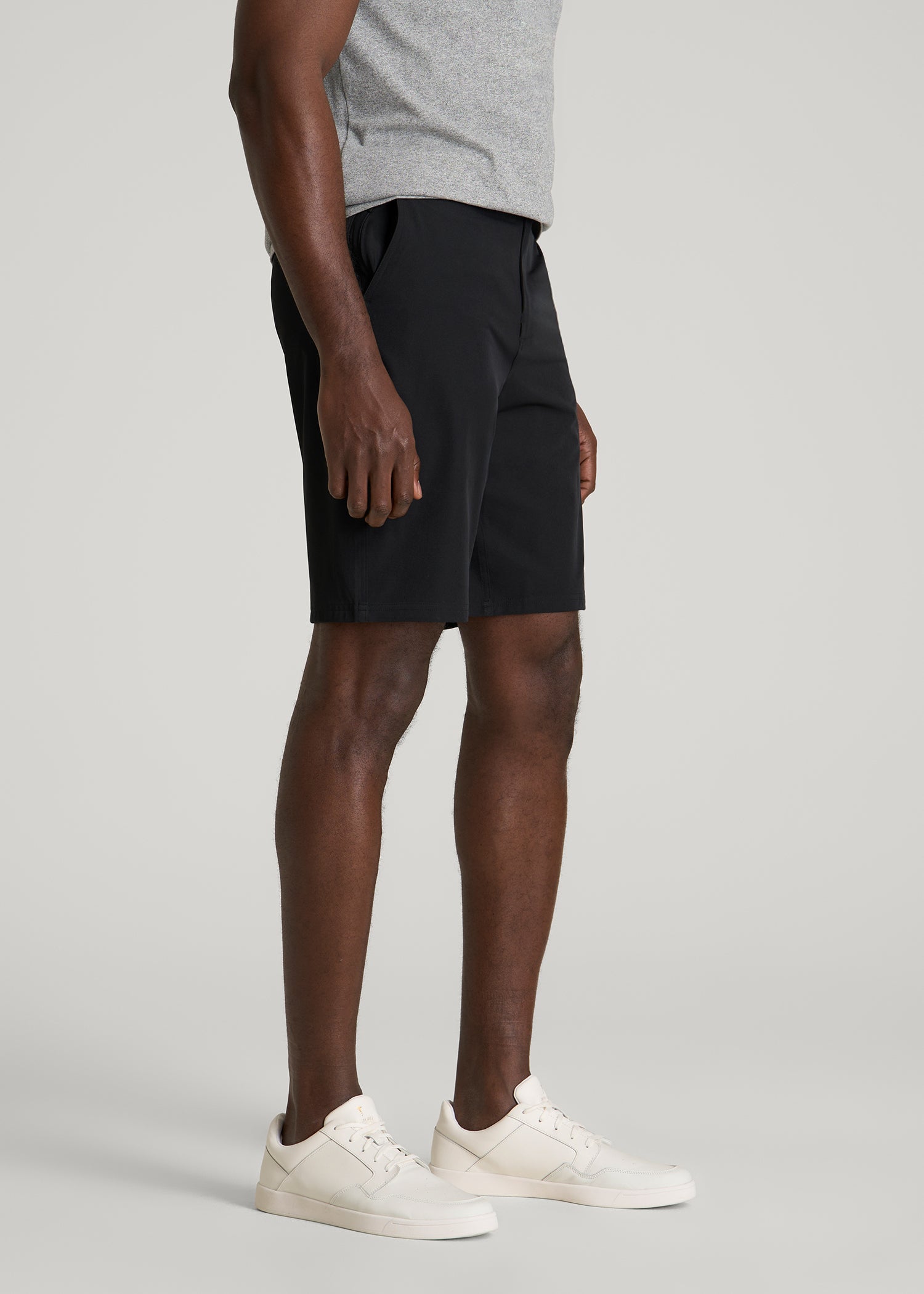 Stretch Hybrid Shorts for Tall Men in Deep Black