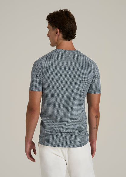 Stretch Pima Cotton Printed Tee for Tall Men in Grey and Blue Geometric