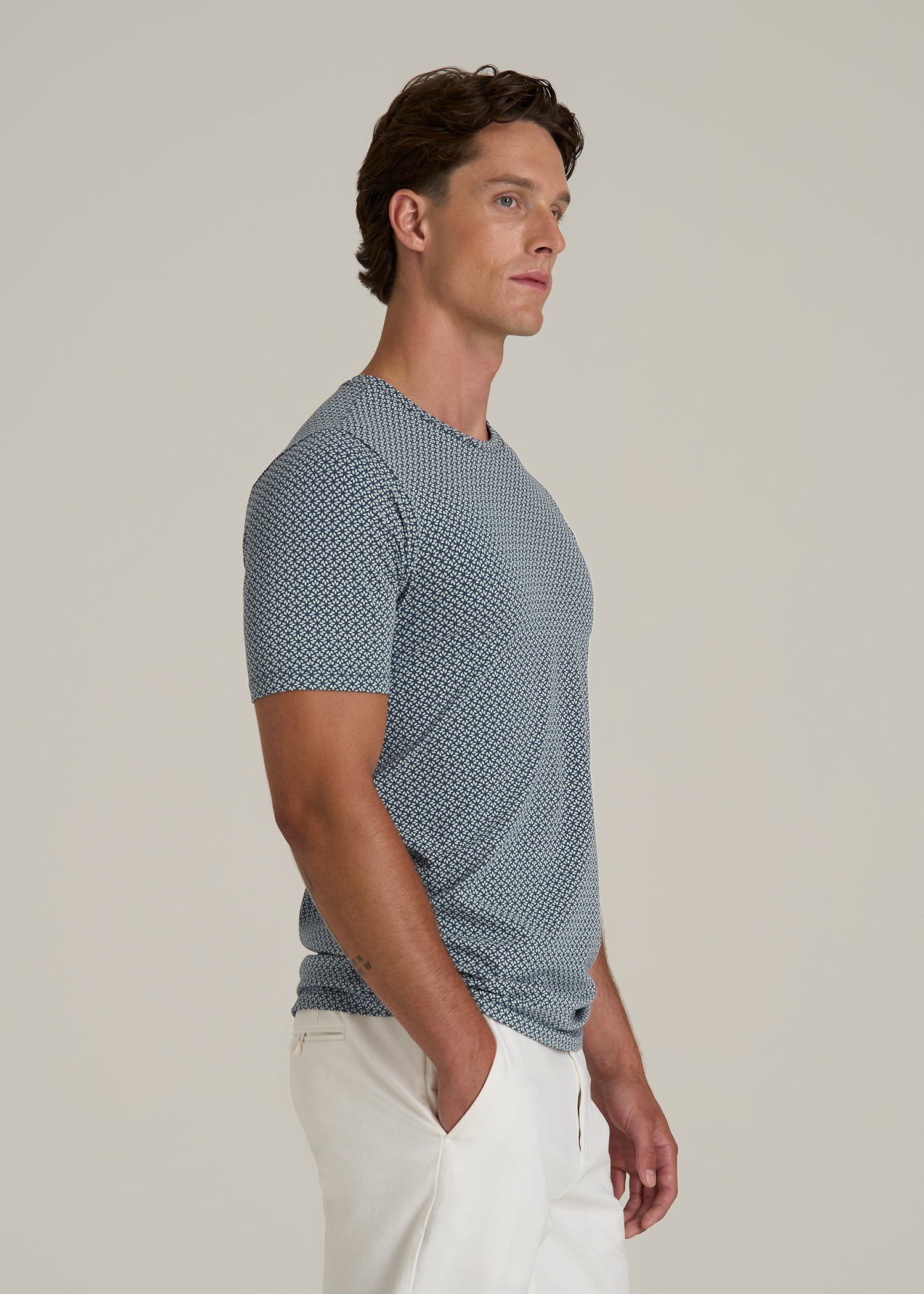Stretch Pima Cotton Printed Tee for Tall Men in Grey and Blue Geometric
