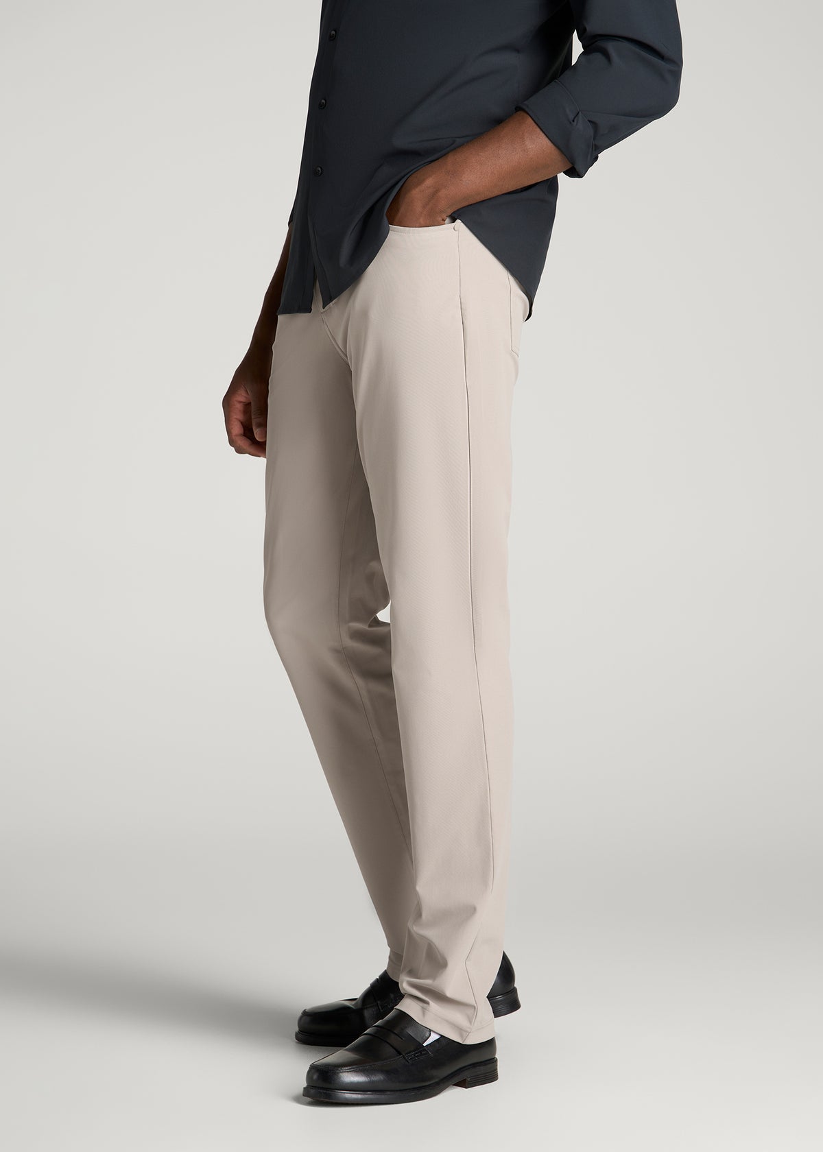 Traveler Pant 2.0 for Tall Men in Simply Taupe