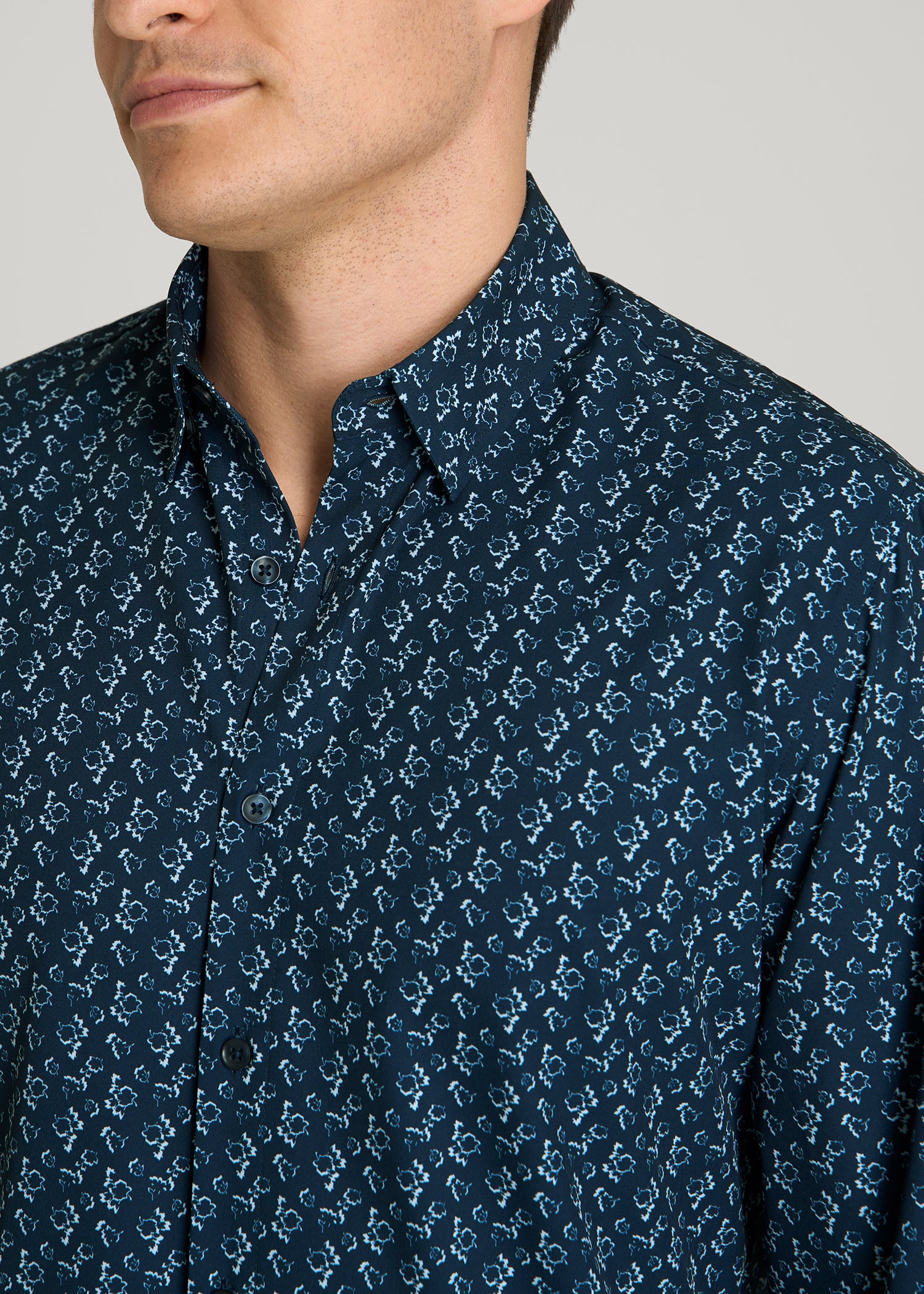 Traveler Stretch Dress Shirt for Tall Men in Royal Navy Floral S / Tall / Royal Navy Floral Traveler Stretch Dress Shirt for Tall Men in Royal Navy Floral S / Tall / Royal Navy Floral