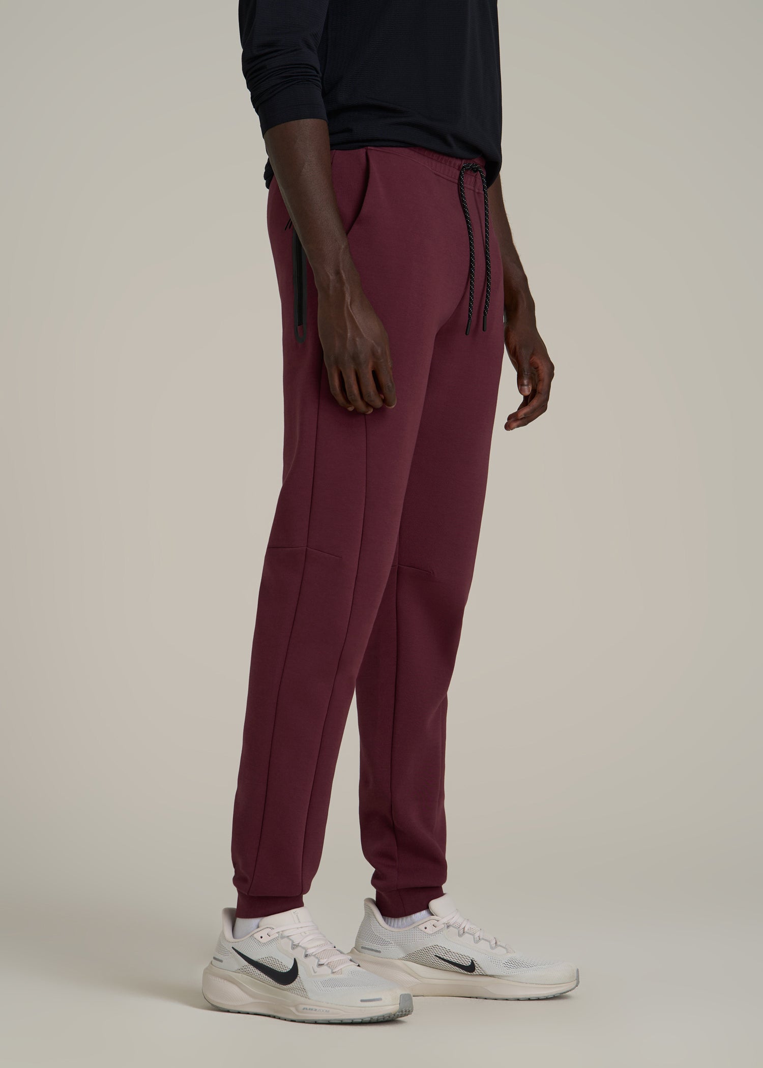 Tech Motion Fleece Joggers for Tall Men in Tawny Port