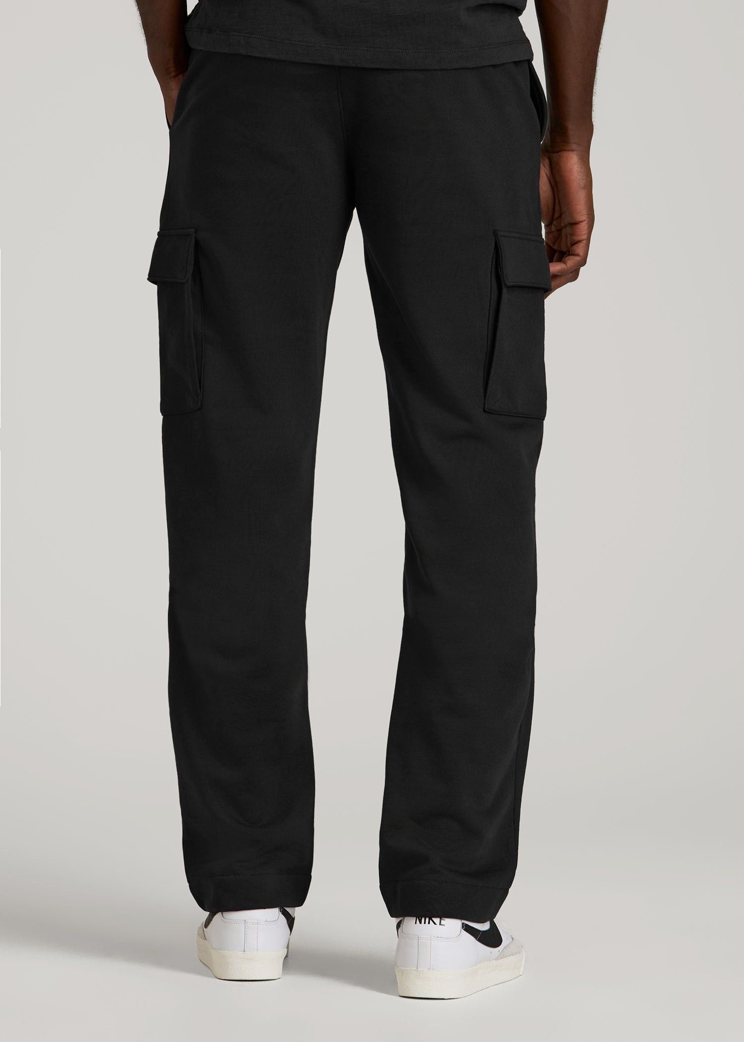 Wearever Fleece Straight Leg Cargo Sweatpant for Tall Men in Black