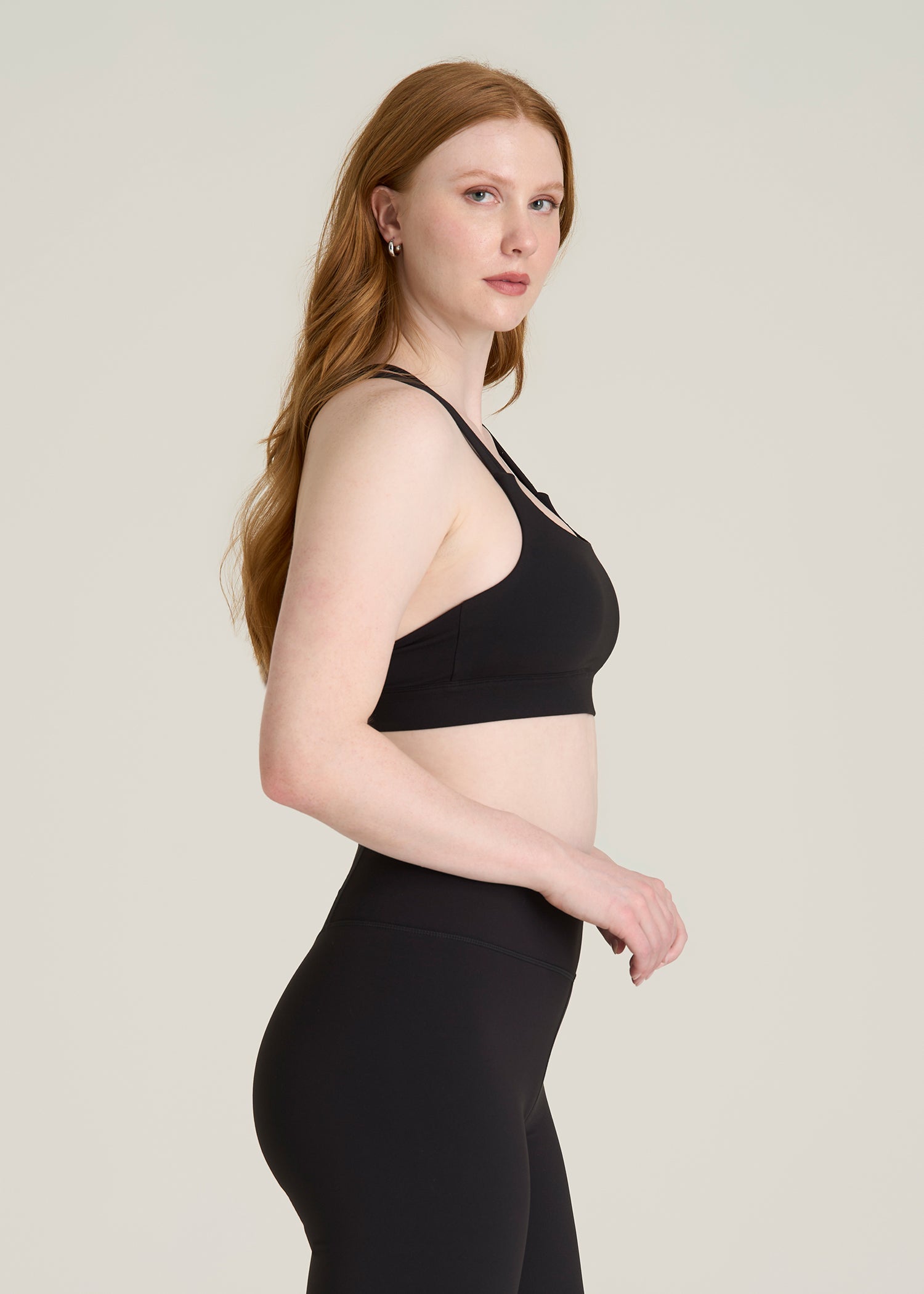 Balance Multi-Strap Sports Bra for Tall Women in Black