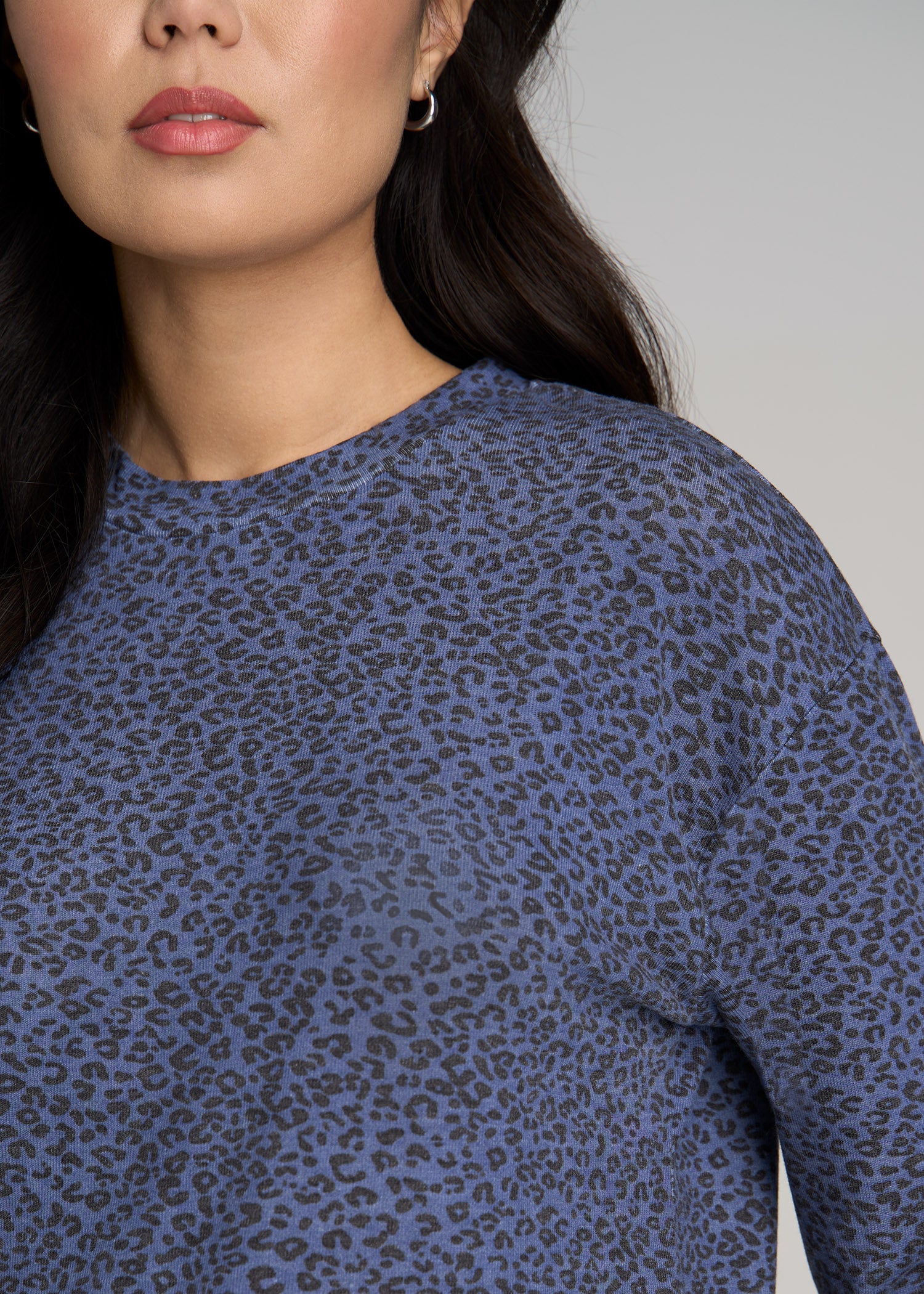 Cozy Lounge Crewneck for Tall Women in Navy Leopard