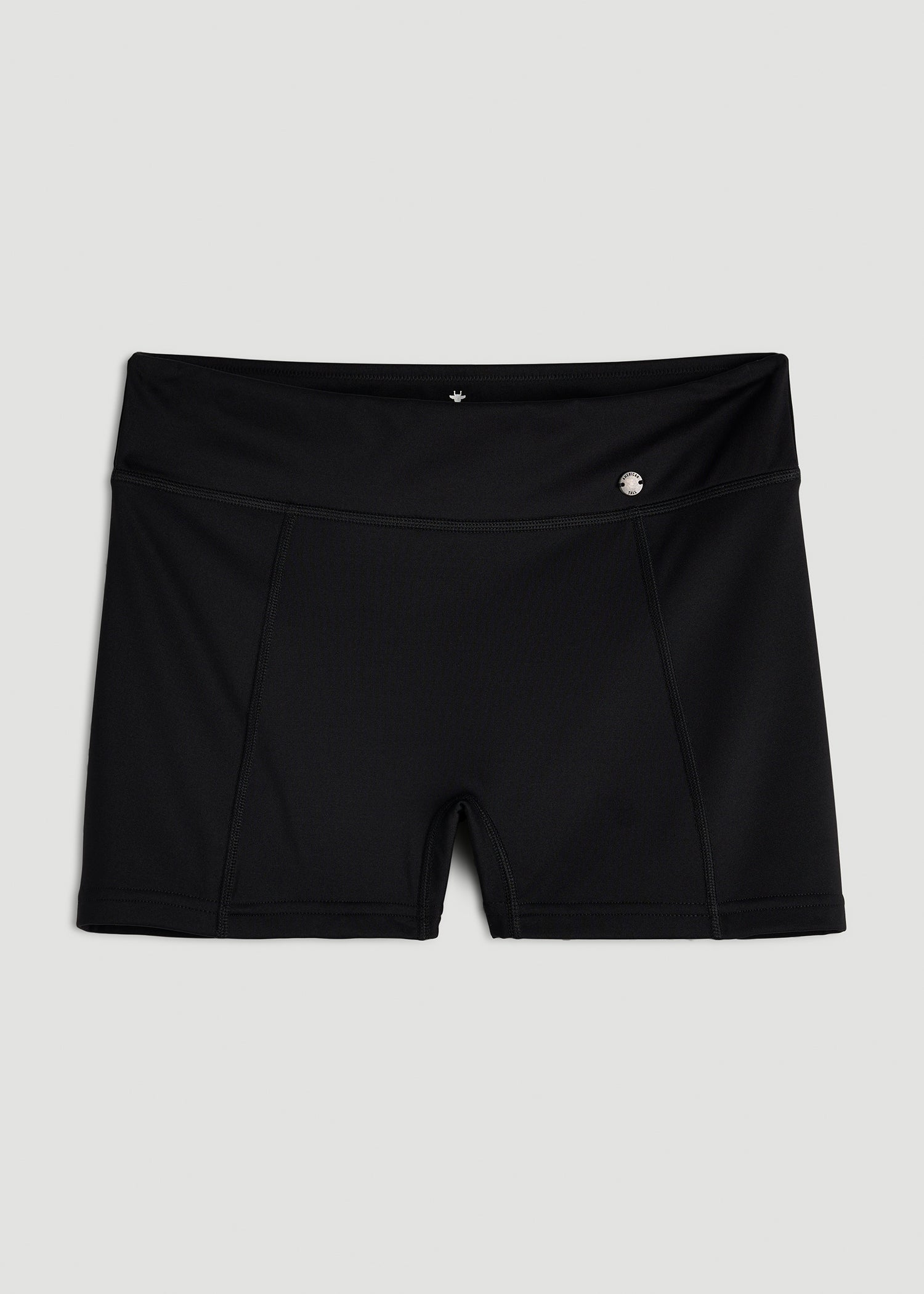 Fitted Hybrid Shorts for Tall Women in Deep Black