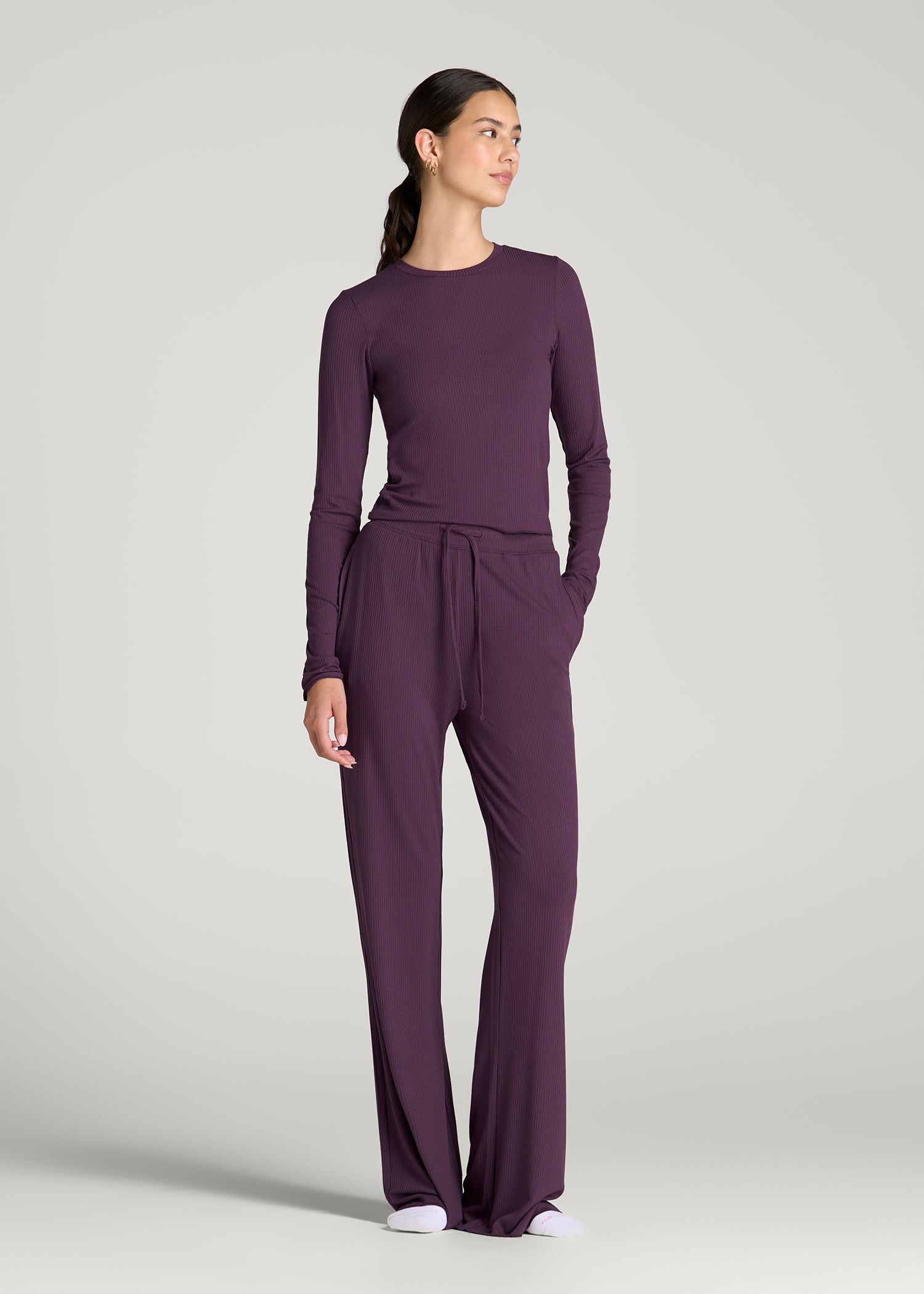 Lightweight Ribbed Cropped Lounge Top for Tall Women in Aubergine