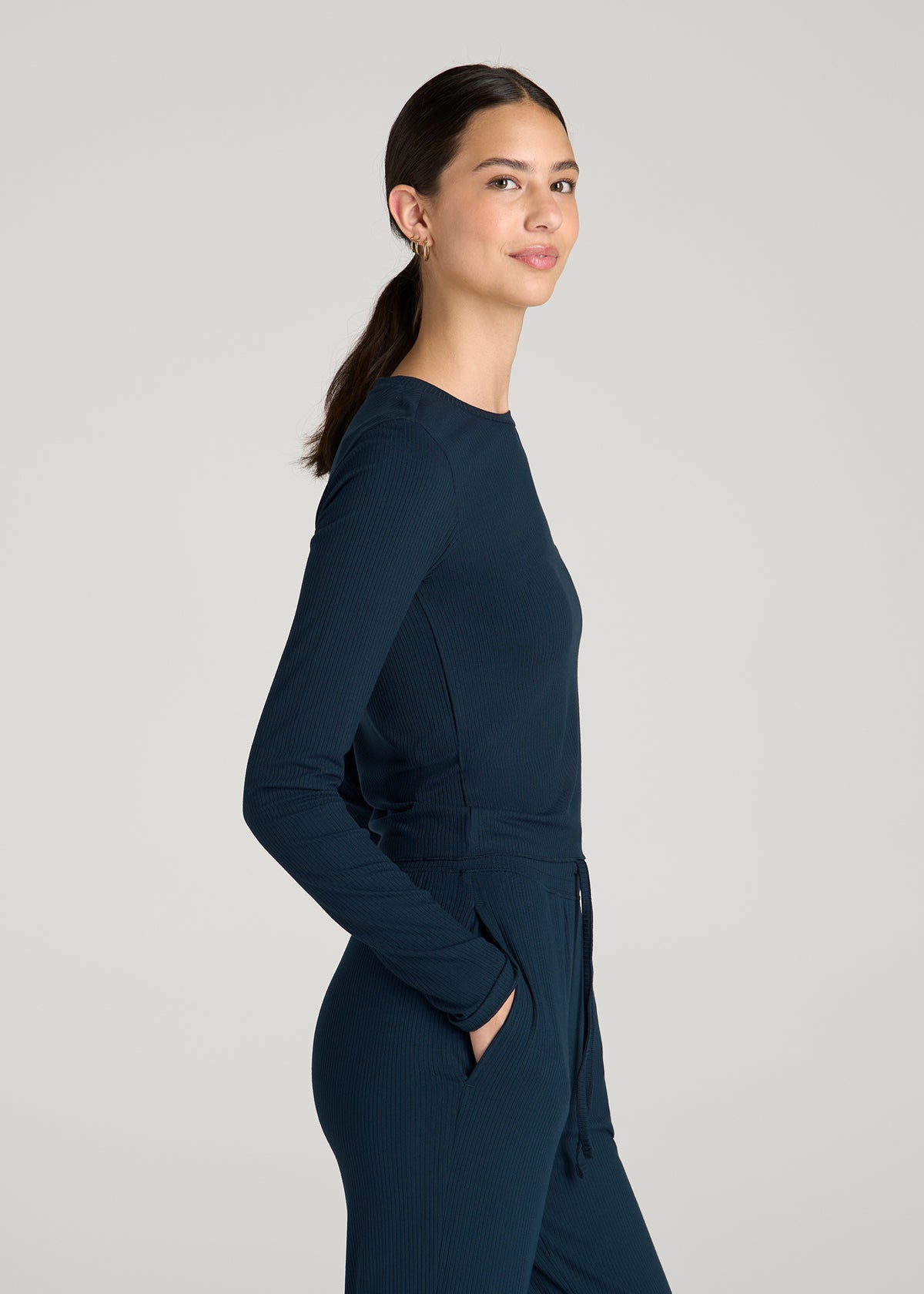 Lightweight Ribbed Cropped Lounge Top for Tall Women in Royal Navy