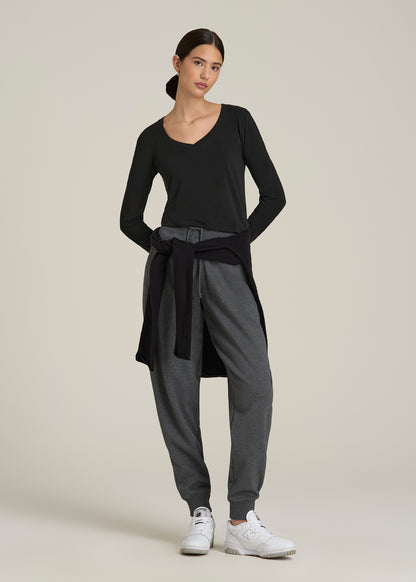 Long Sleeve Scoop V-Neck Tee Shirt for Tall Women in Black