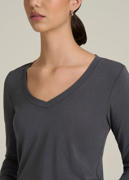 Long Sleeve Scoop V-Neck Tee Shirt for Tall Women in Charcoal
