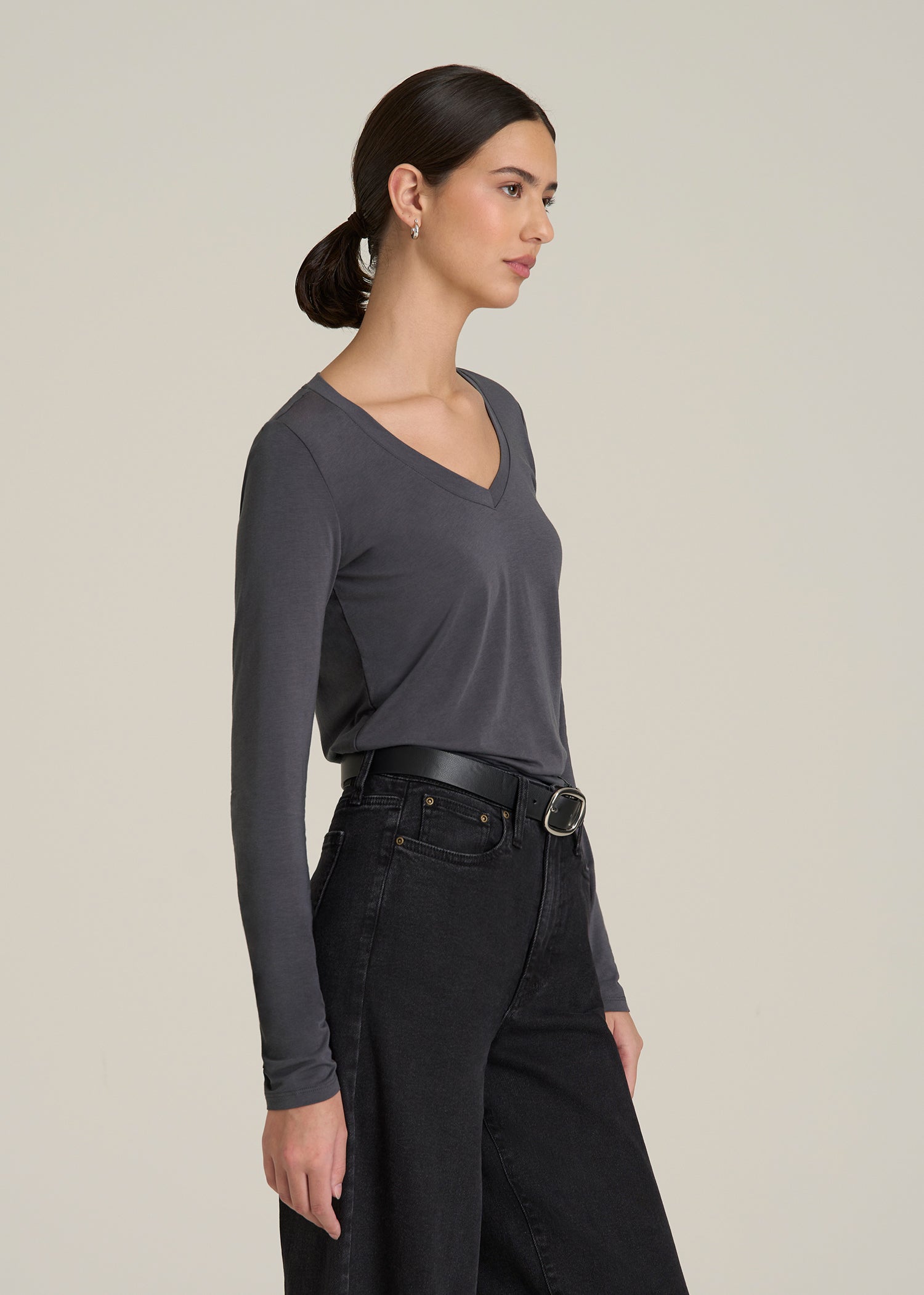 Long Sleeve Scoop V-Neck Tee Shirt for Tall Women in Charcoal