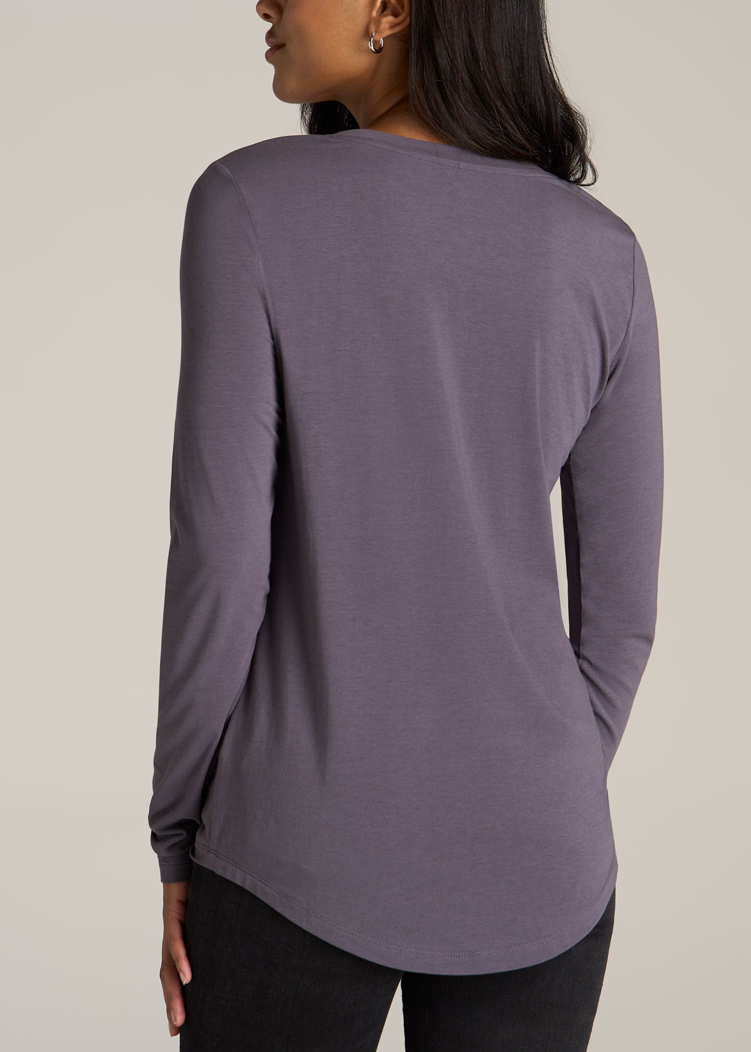 American-Tall-Women-Long-sleeve-scoop-v-neck-tee-charcoal-back