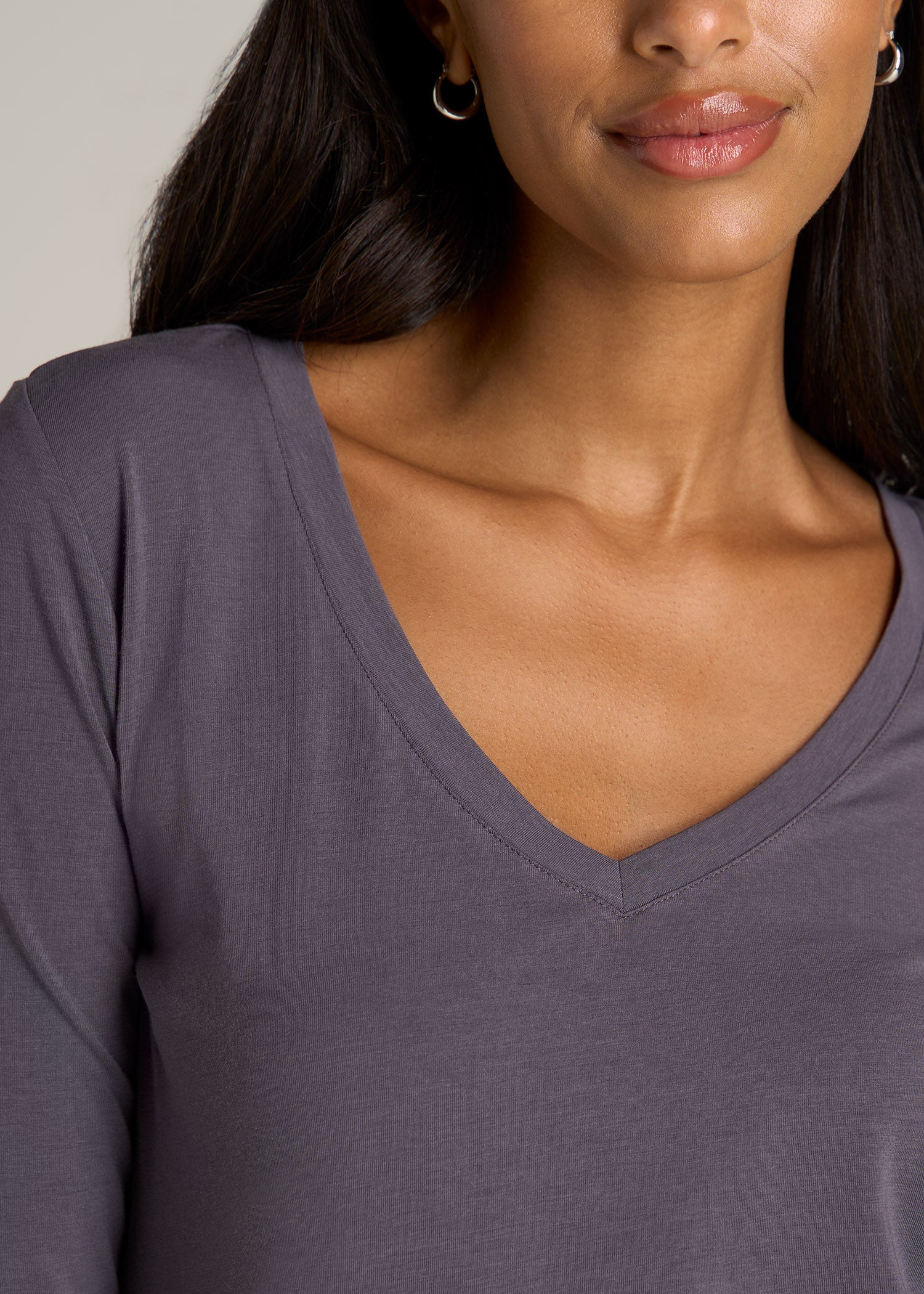 Long Sleeve V-neck Tee Shirt (Small, Charcoal) at  Women's