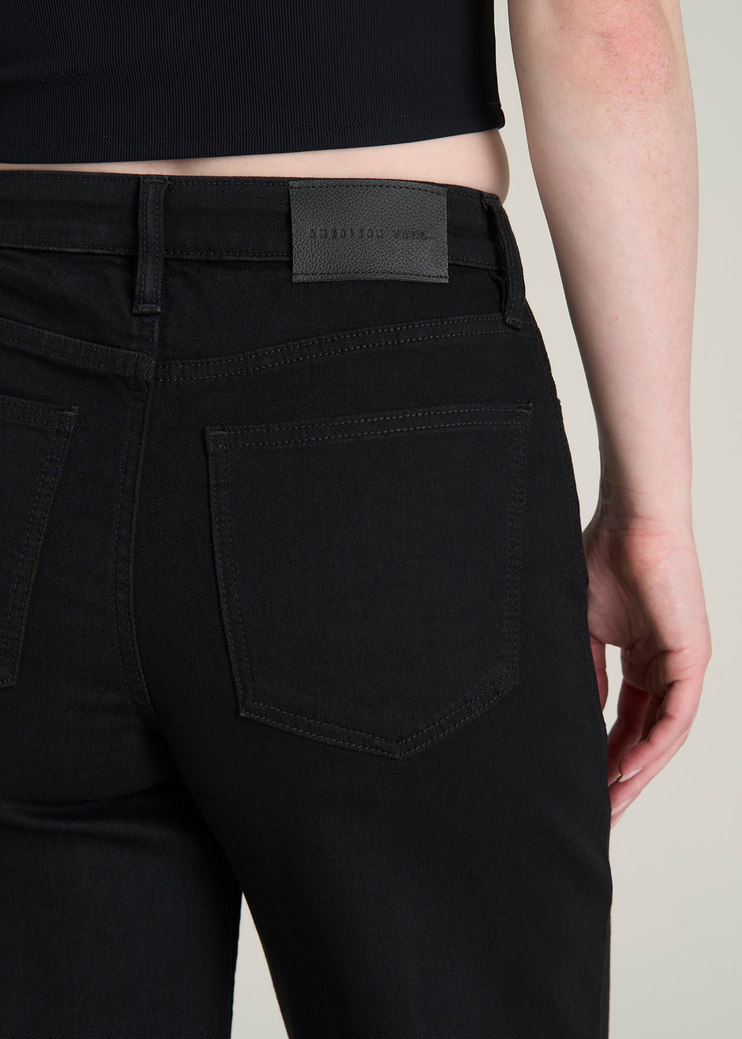 Luna High-Rise Wide-Leg Jeans for Tall Women in Optimum Black
