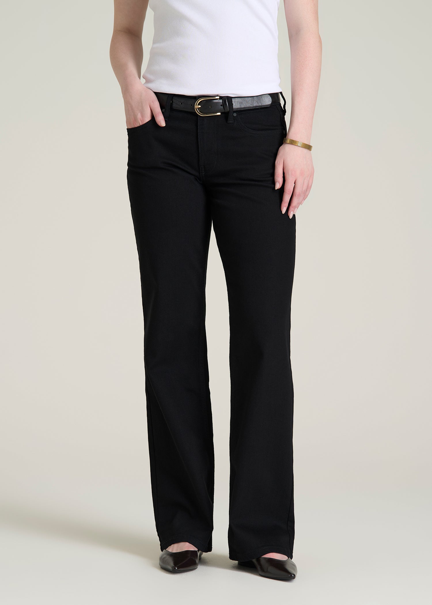 Mid-Rise Relaxed Fit Jeans for Tall Women in Optimum Black