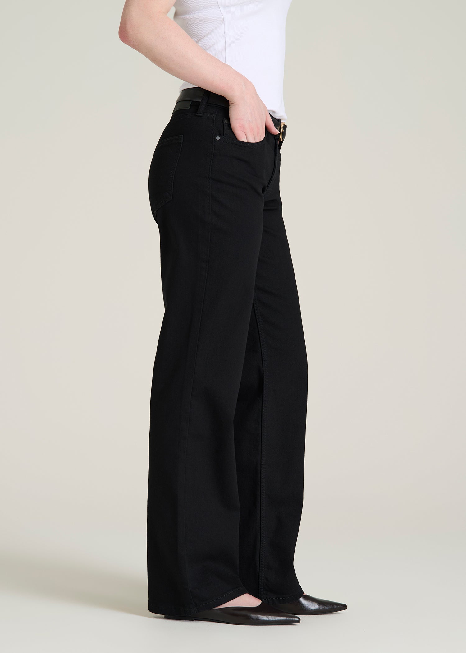 Mid-Rise Relaxed Fit Jeans for Tall Women in Optimum Black