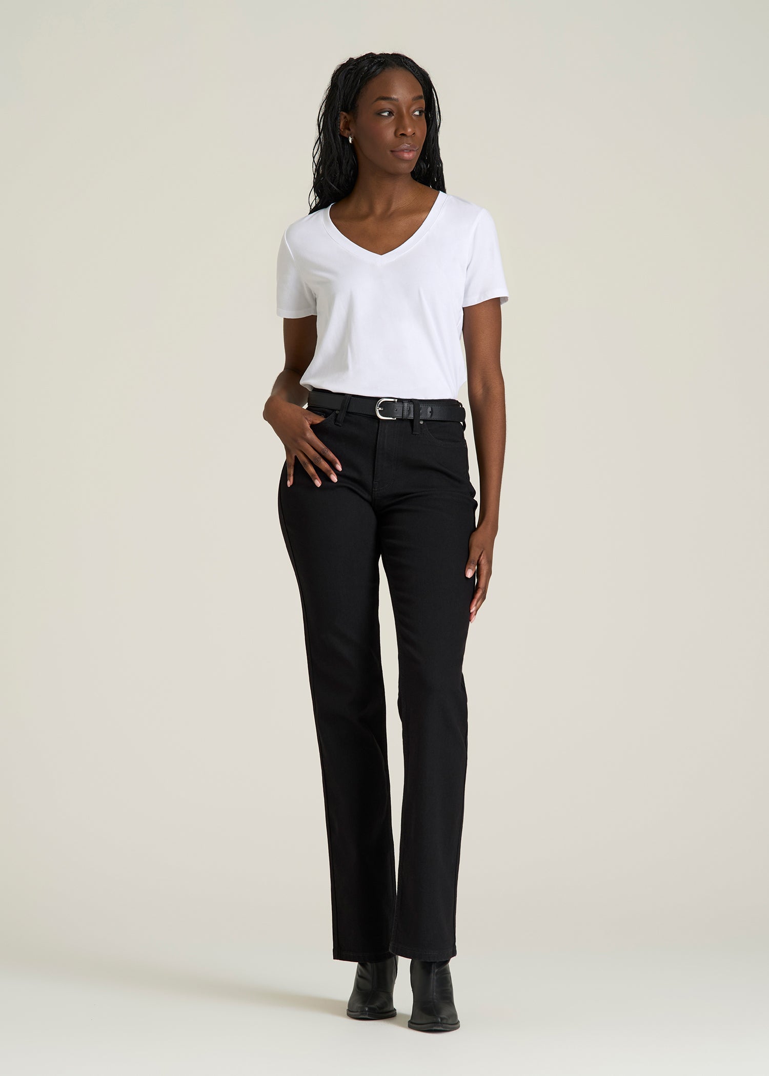Mid-Rise Straight Fit Jeans for Tall Women in Optimum Black