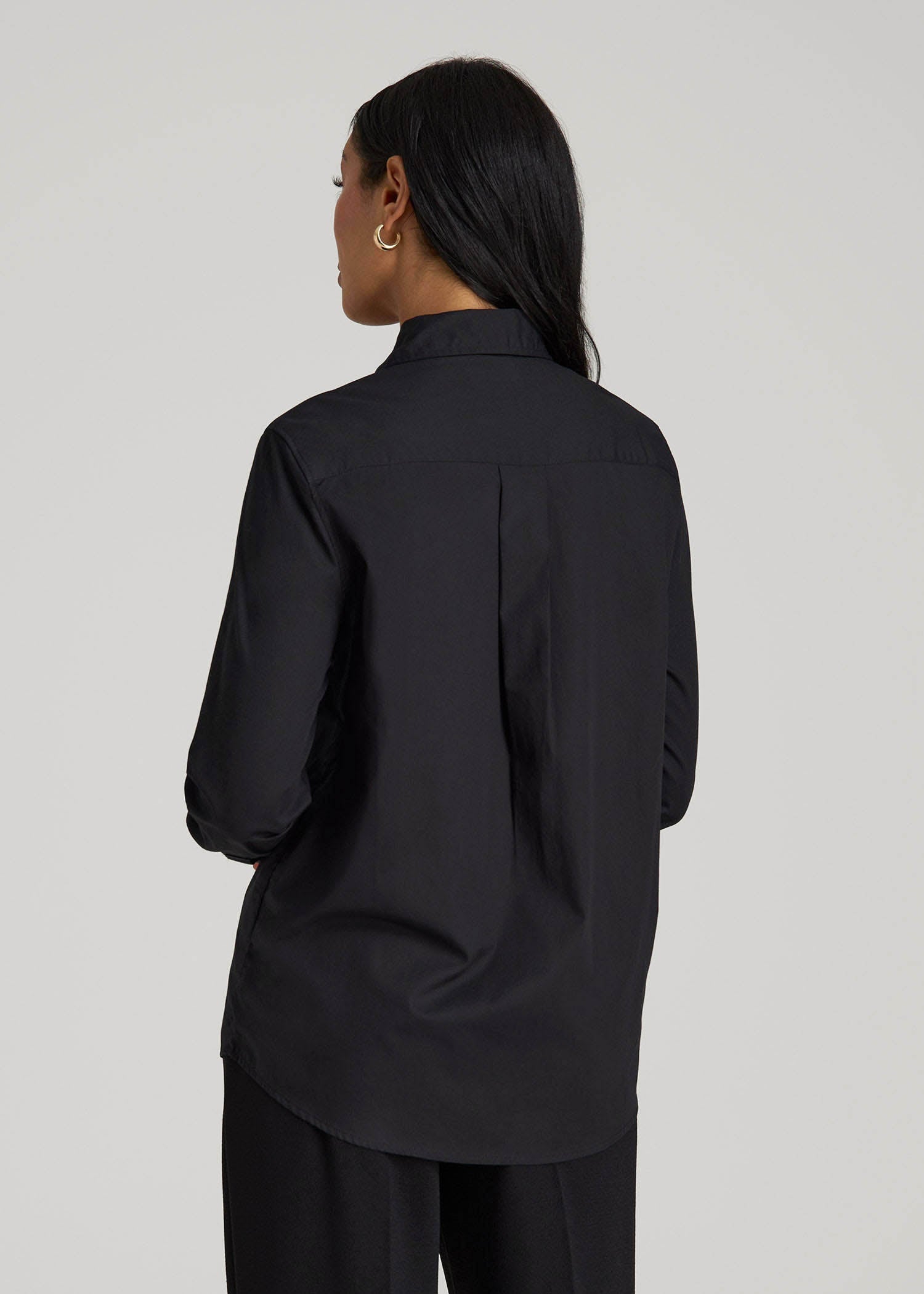 Regular Fit Dress Shirt for Tall Women in Black 6 / Tall / Black Regular Fit Dress Shirt for Tall Women in Black 6 / Tall / Black